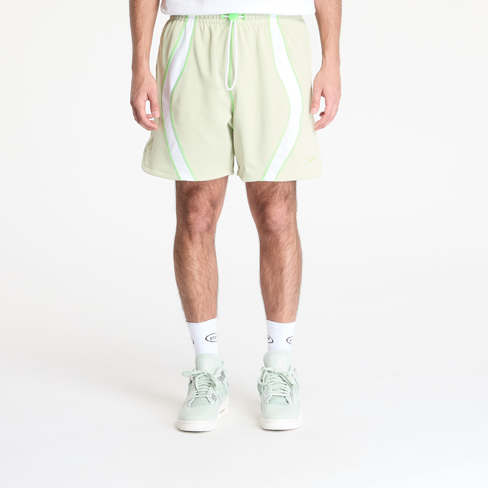Kurzhosen Nike Project F.R.O.G. Men's Woven Shorts Olive Aura/ White/ Green Strike