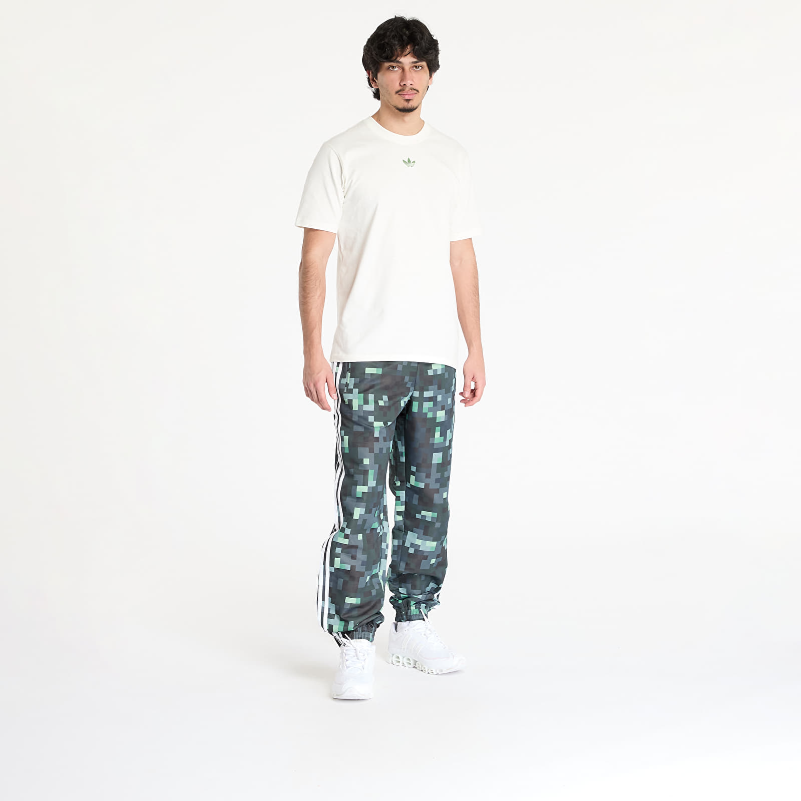 Hosen und Jeans - Herrenkleidung adidas x Minecraft Trackpant Green/ Silver Pebble/ Magic Lime