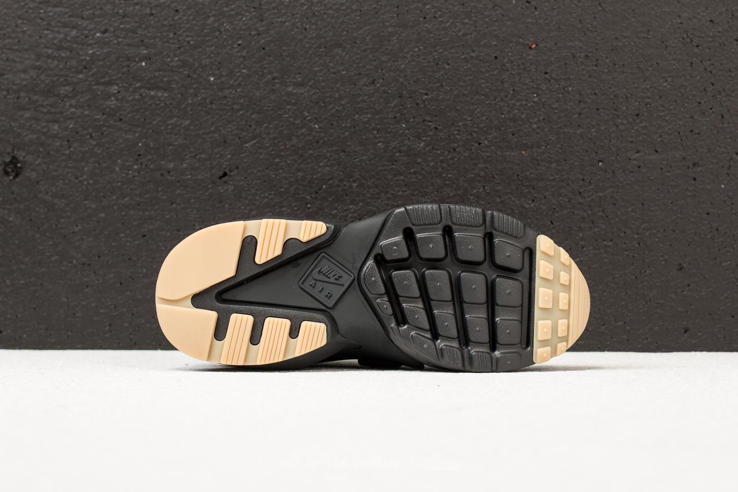 Nike w air huarache city black deals
