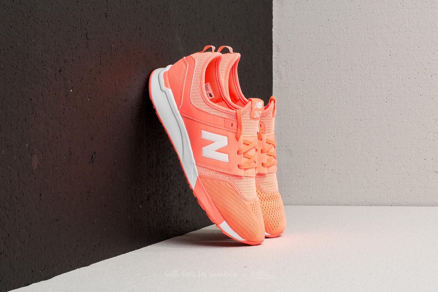 Női cipők New Balance 247 Neon Orange