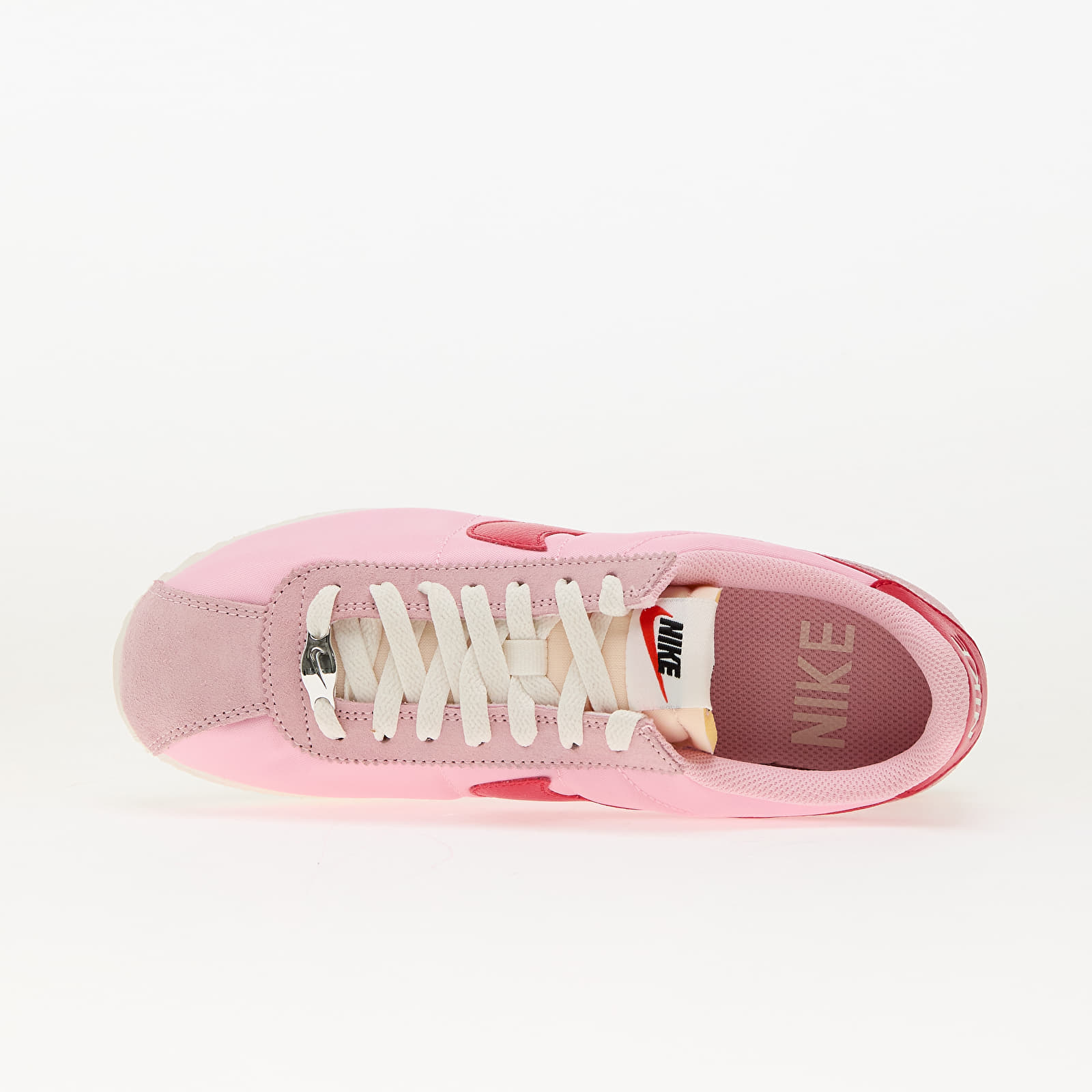 Sko til kvinder Nike W Cortez Textile Med Soft Pink/ Fire Red-Sail-Team Orange