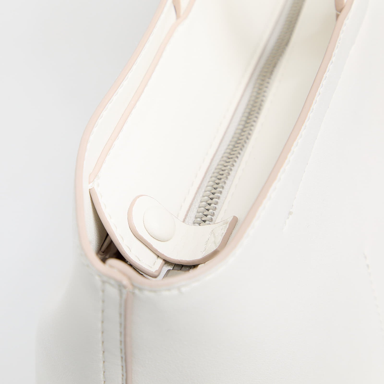 Crossbody-vesker Calvin Klein Jeans Sculpted Slim Tote Lily White