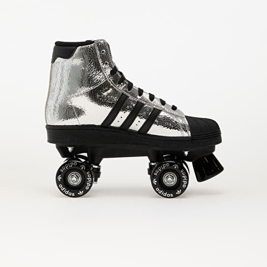 【Adidas コリア】 Superstar 82 Roller Skates adidas Superstar 82 Roller Skates - Black | adidas UK