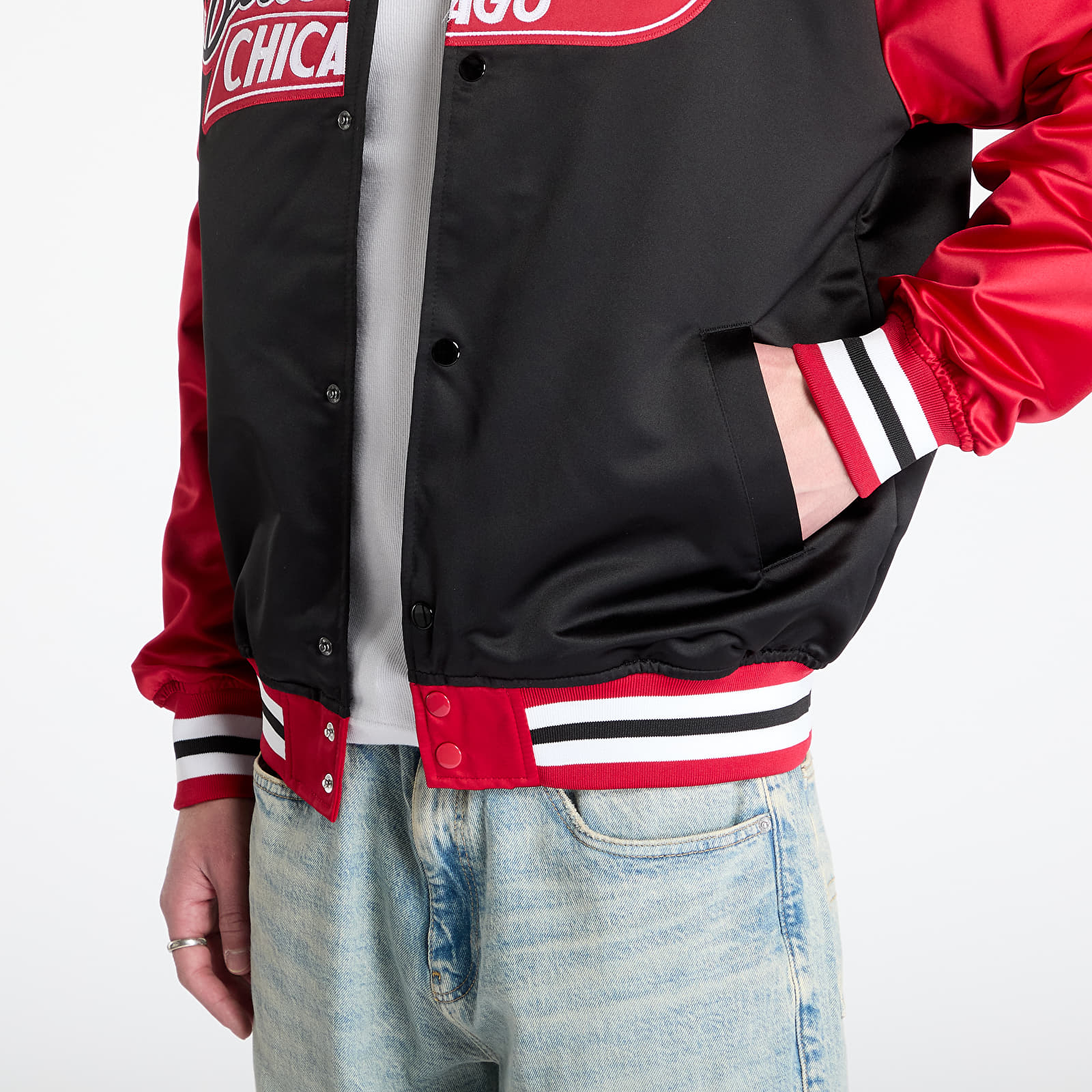 Casacos Mitchell & Ness NHL Double Clutch Lw Satin Vintage Logo Blackhawks Jacket Black/ Scarlet