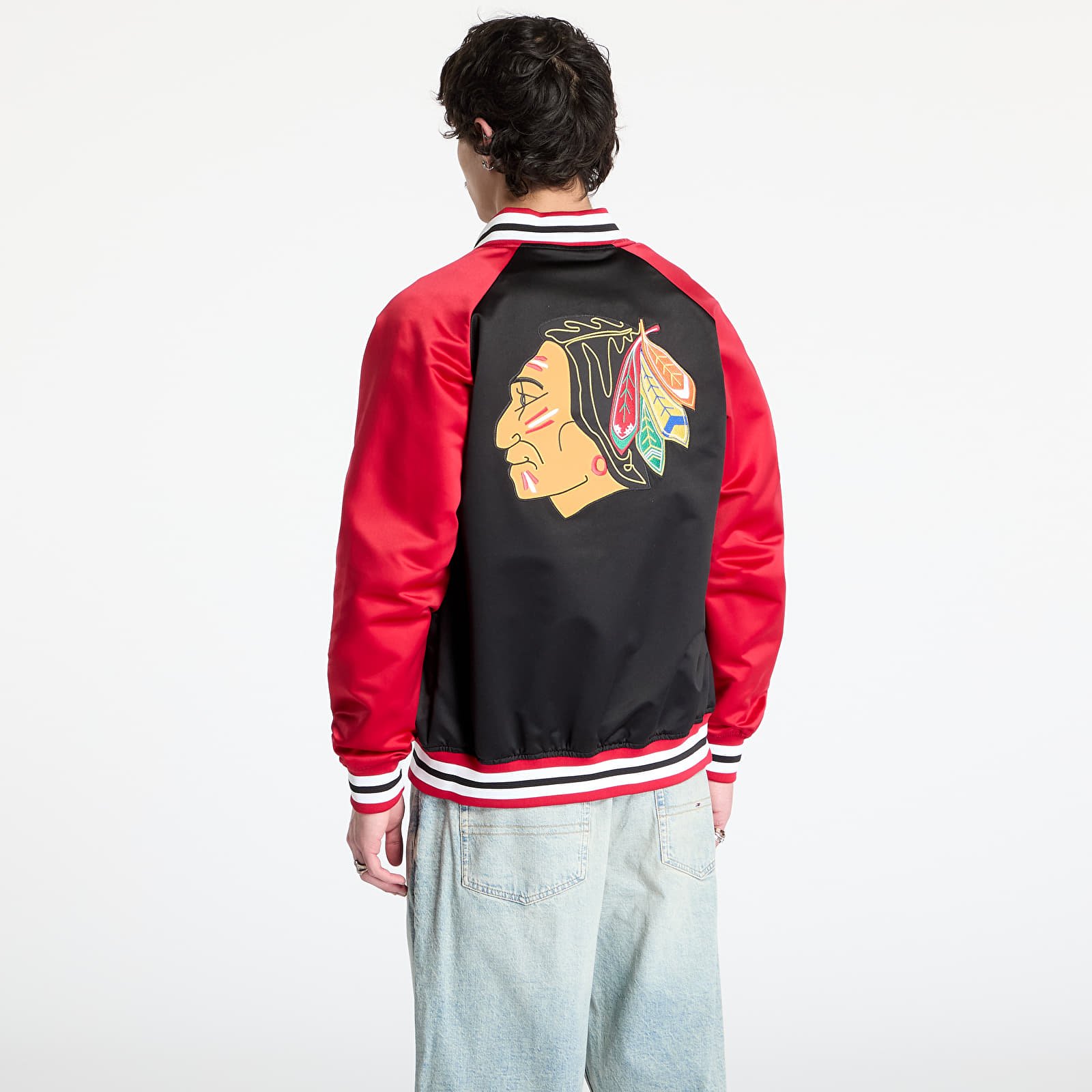 Casacos Mitchell & Ness NHL Double Clutch Lw Satin Vintage Logo Blackhawks Jacket Black/ Scarlet