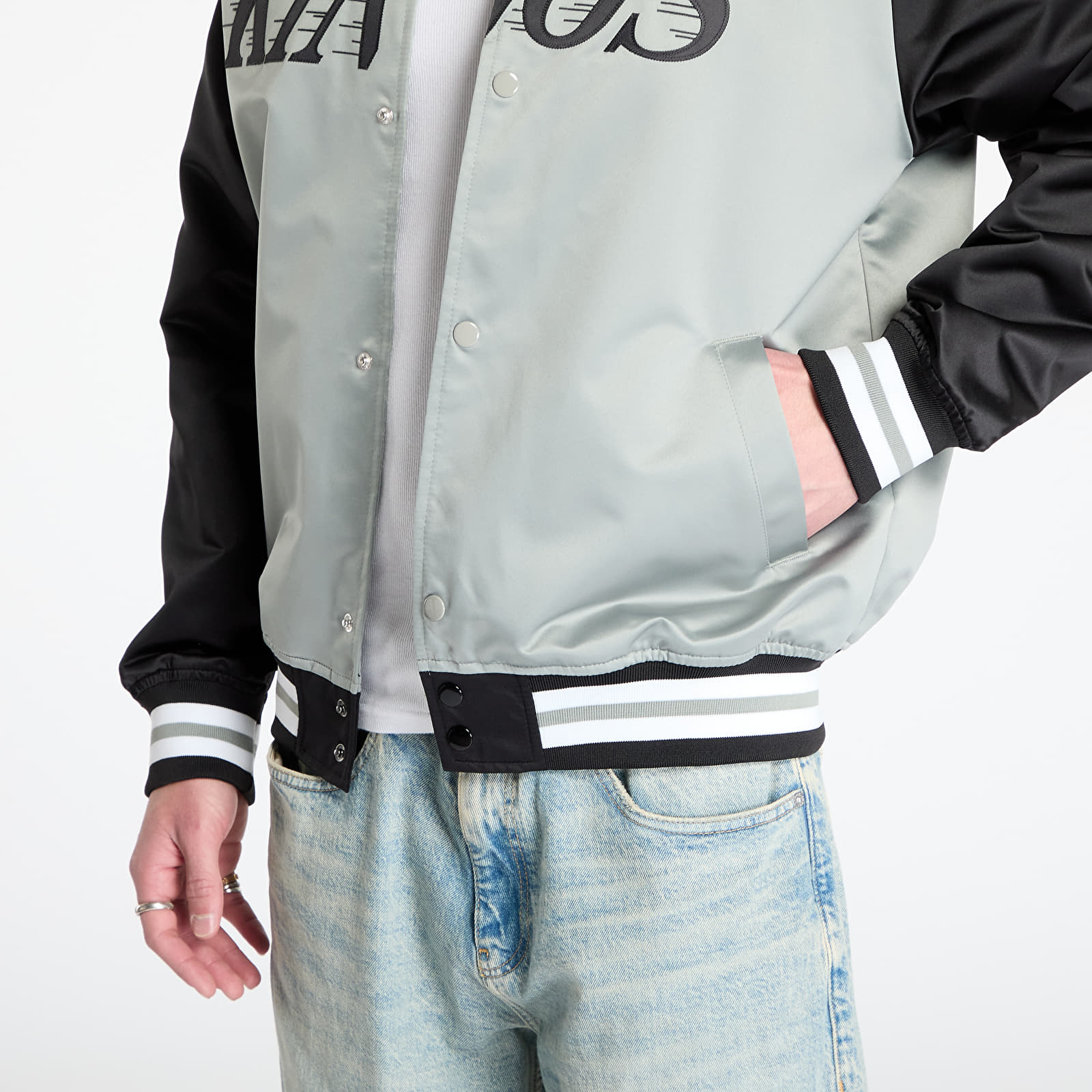 Jackets Mitchell & Ness NHL Double Clutch Lw Satin Vintage Logo Kings Jacket Grey/ Black