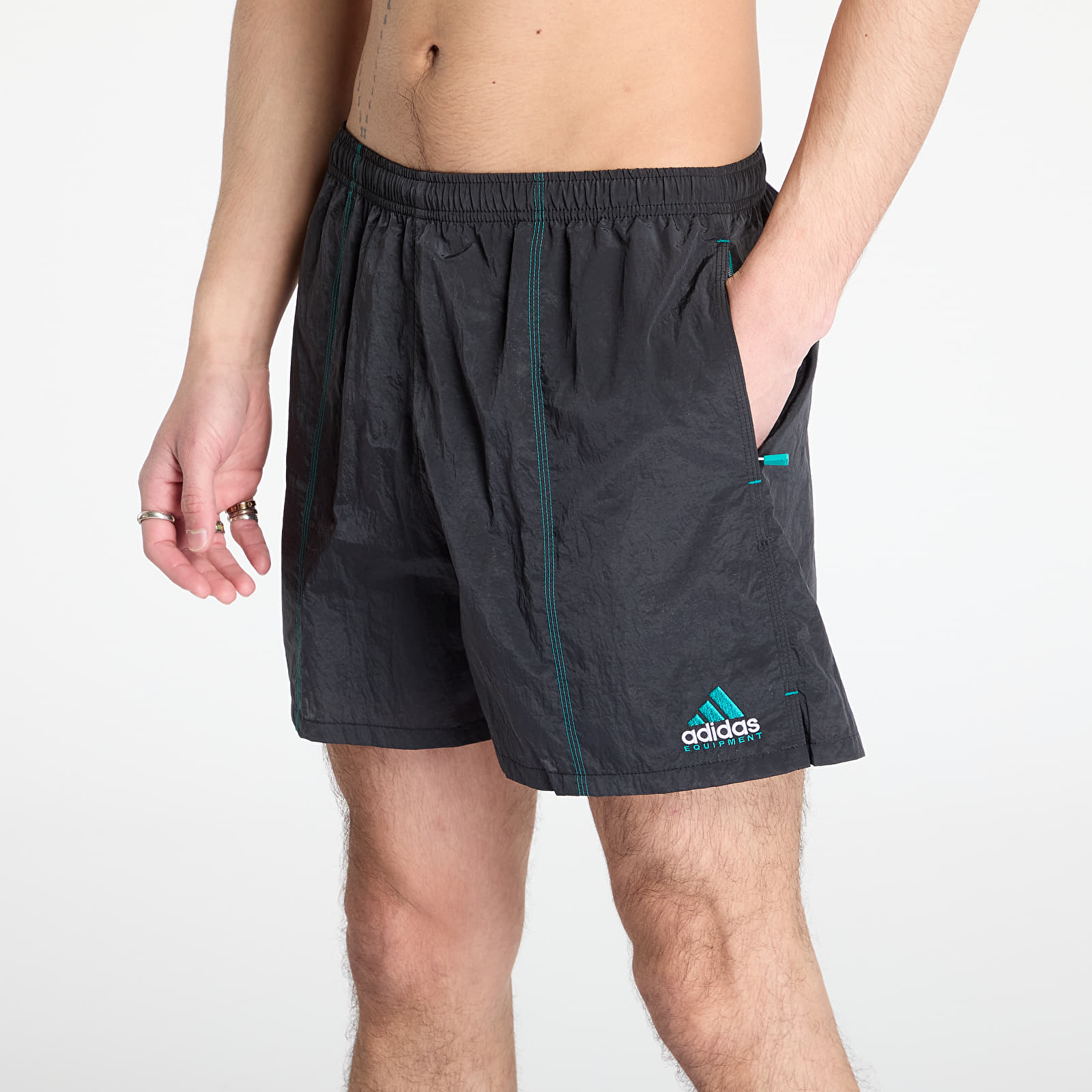 Miesten shortsit adidas Equipment Woven Short Black/ Black