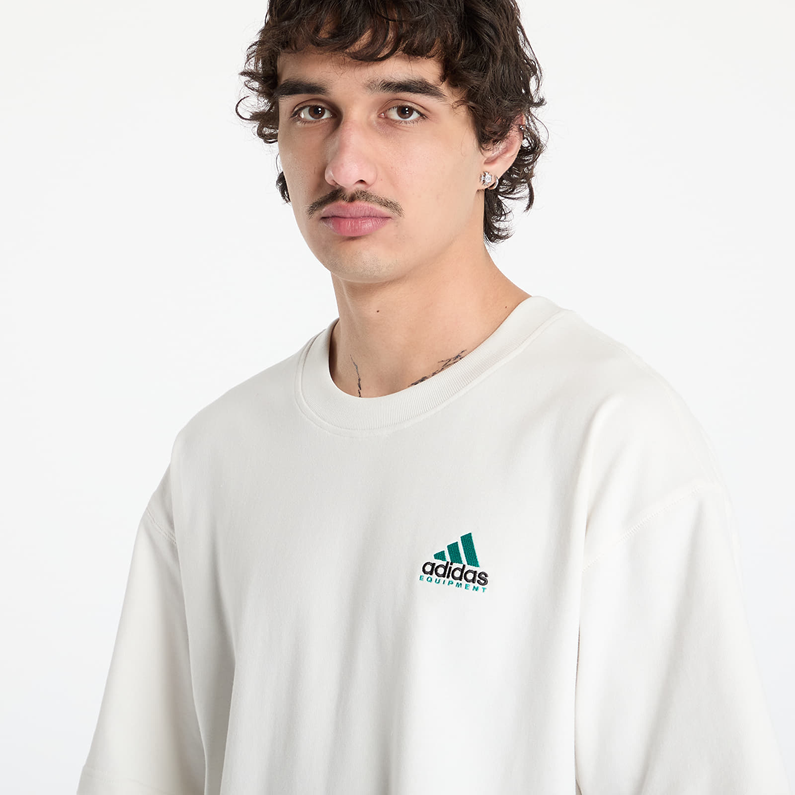 Miesten T-paidat adidas Equipment Graphics Tee White/ Cloud White