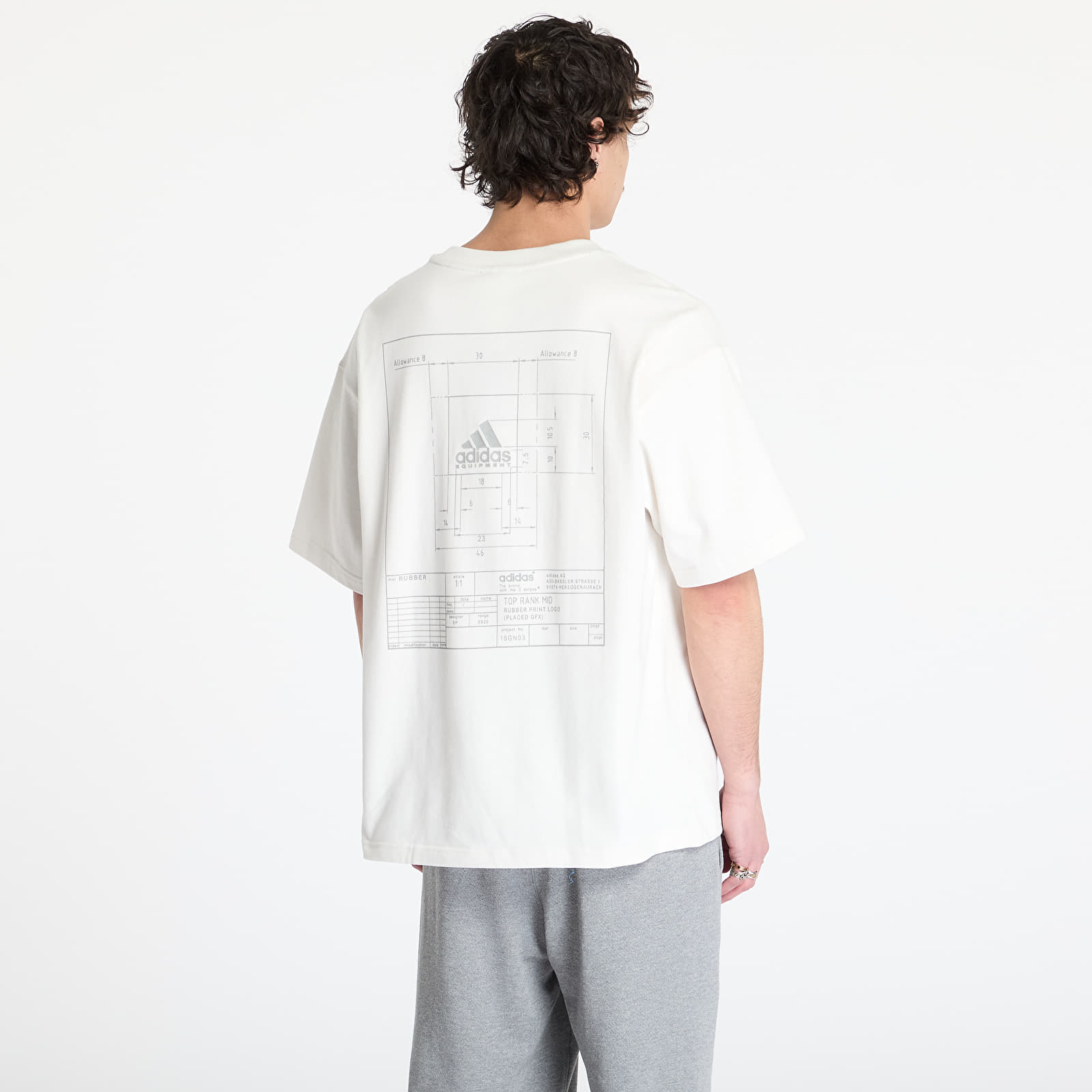 Miesten T-paidat adidas Equipment Graphics Tee White/ Cloud White