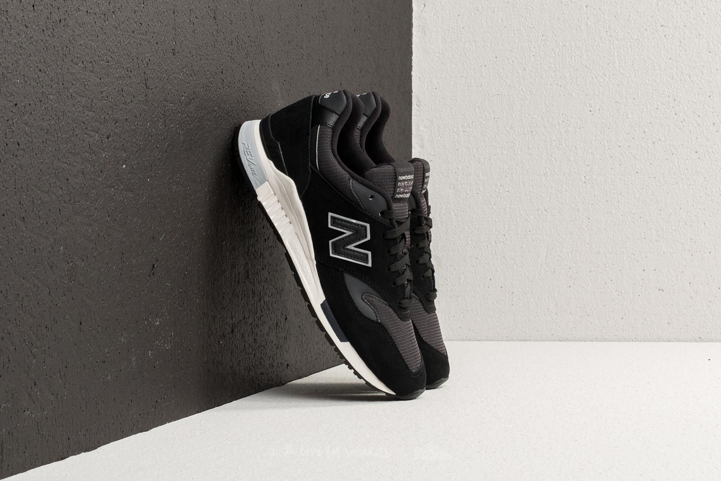 Nike 840 sale black