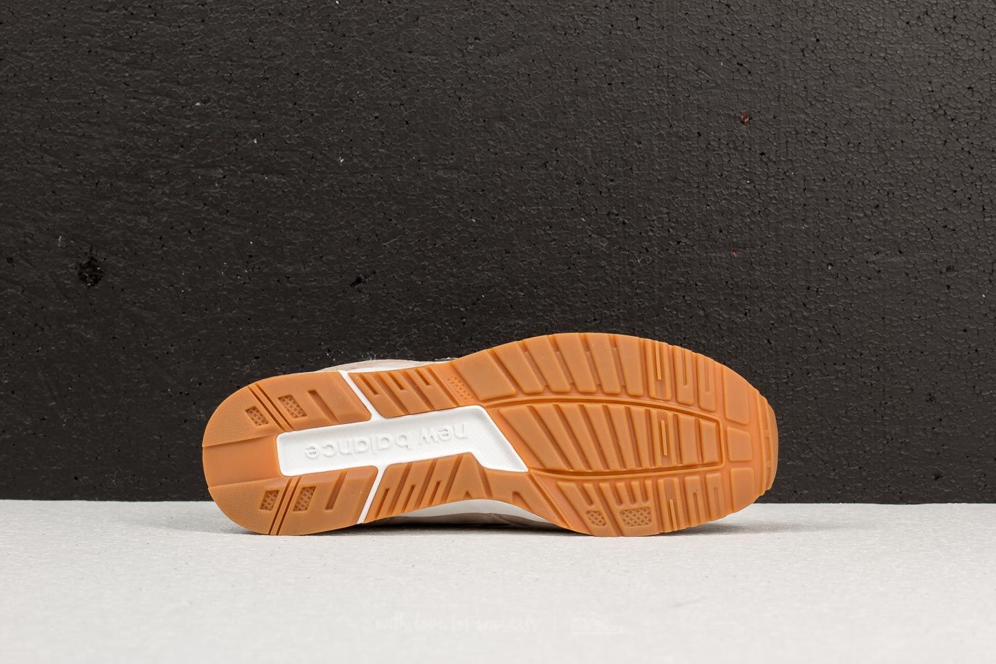 Zapatillas Hombre New Balance 840 Incense