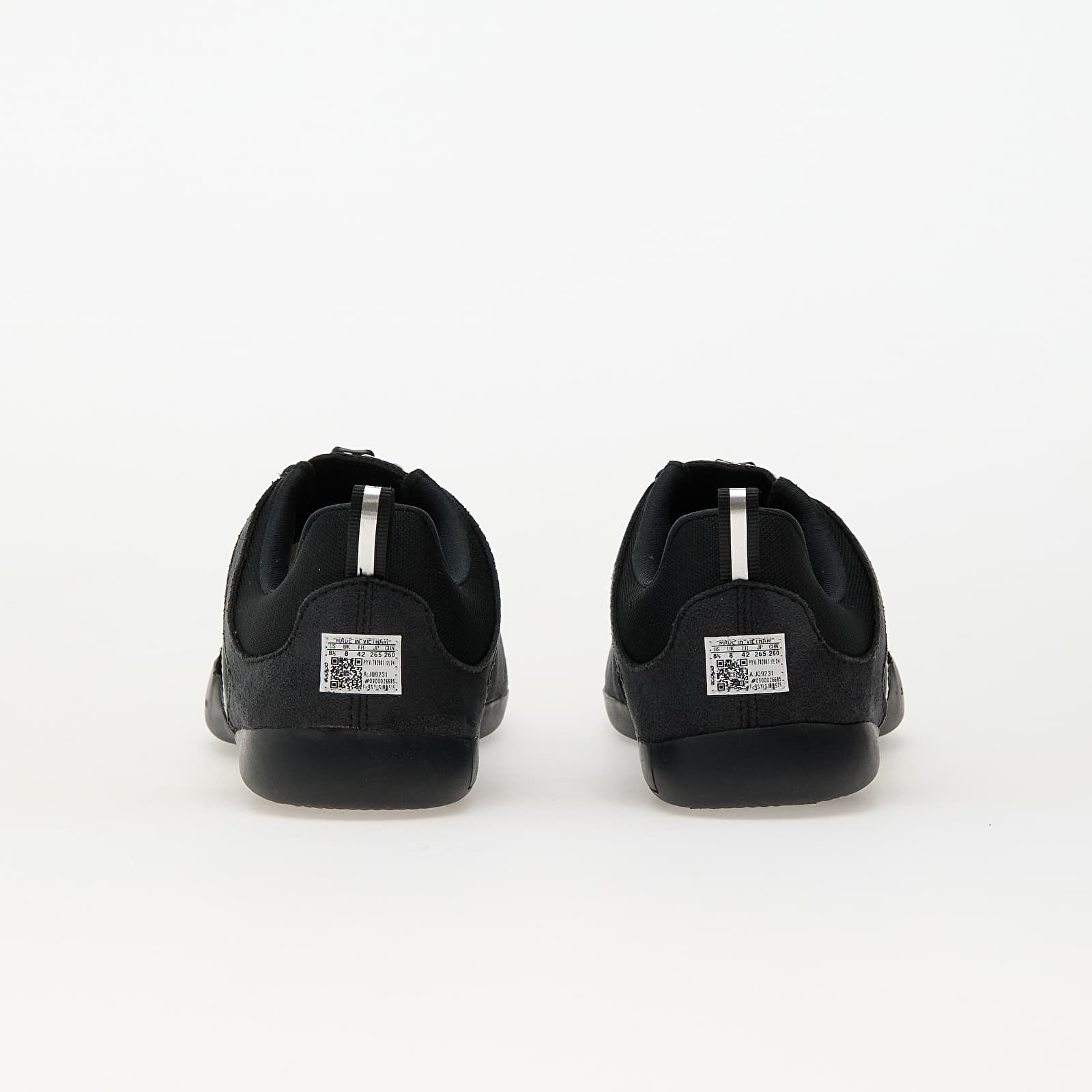 Männer adidas x Bad Bunny Ballerina Core Black/ Core White/ Carbon