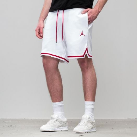 Jordan wings best sale fleece shorts
