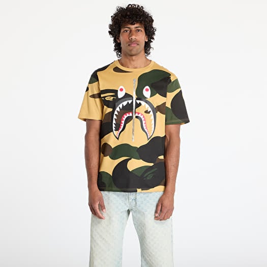 Marškinėliai A BATHING APE Giant 1St Camo Shark Tee UNISEX Yellow