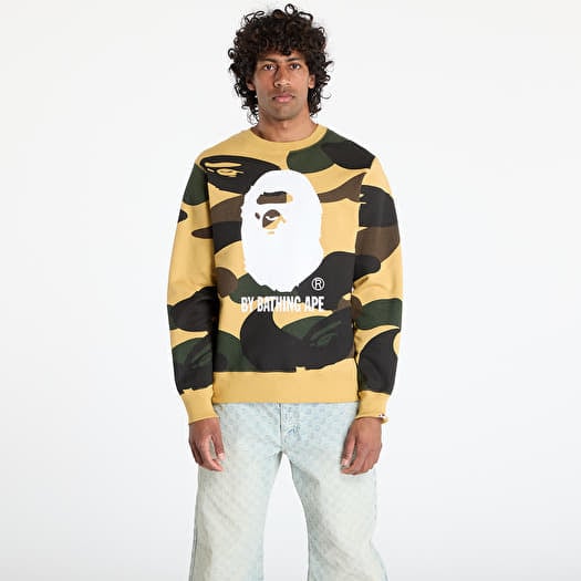 A BATHING APE Giant 1St Camo By Bathing Ape Crewneck Sweatshirt UNISEX Yellow