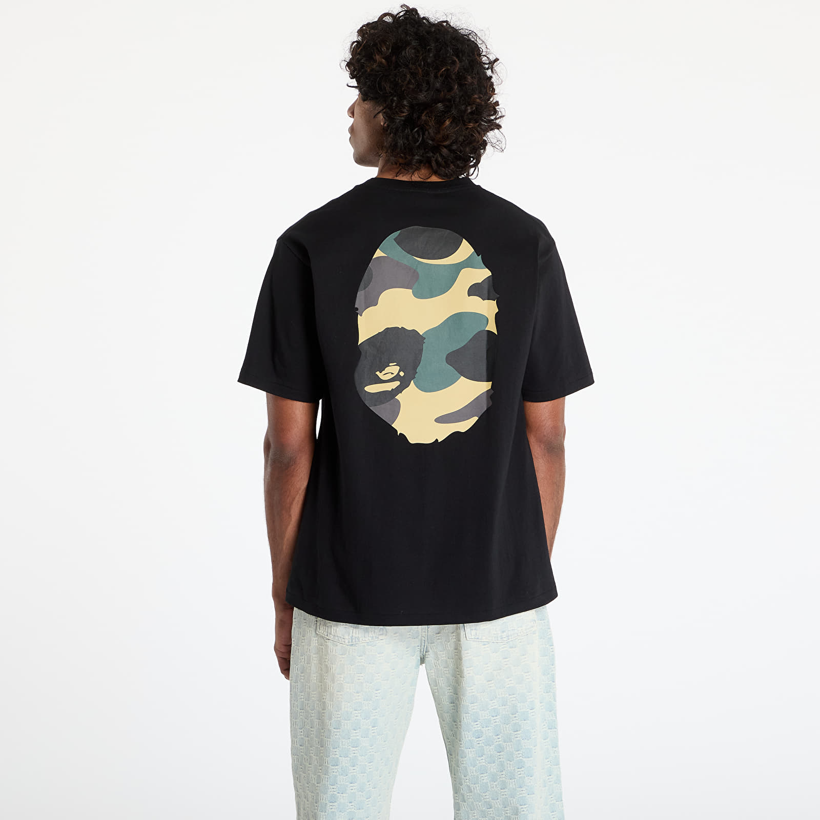 T-shirts A BATHING APE Giant 1St Camo Big Ape Head Tee UNISEX Black/ Yellow
