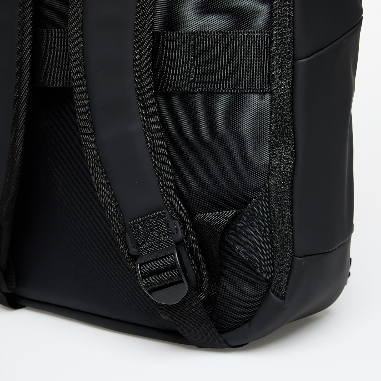 Plecaki EASTPAK Yarin Backpack Matblack