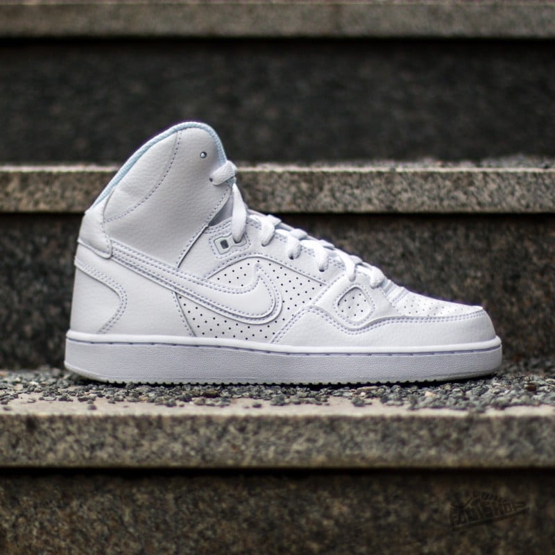 White nike son of force 2025