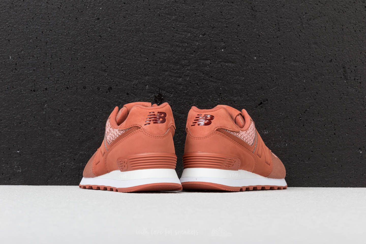 Women's shoes New Balance 574 Dusted Peach