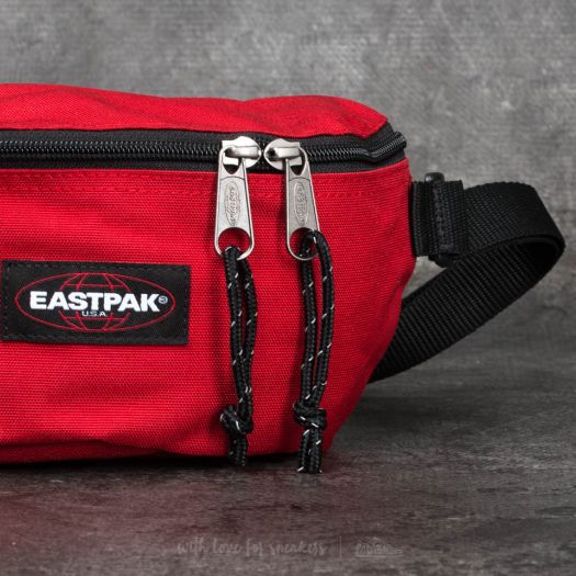 Eastpak apple pick red discount