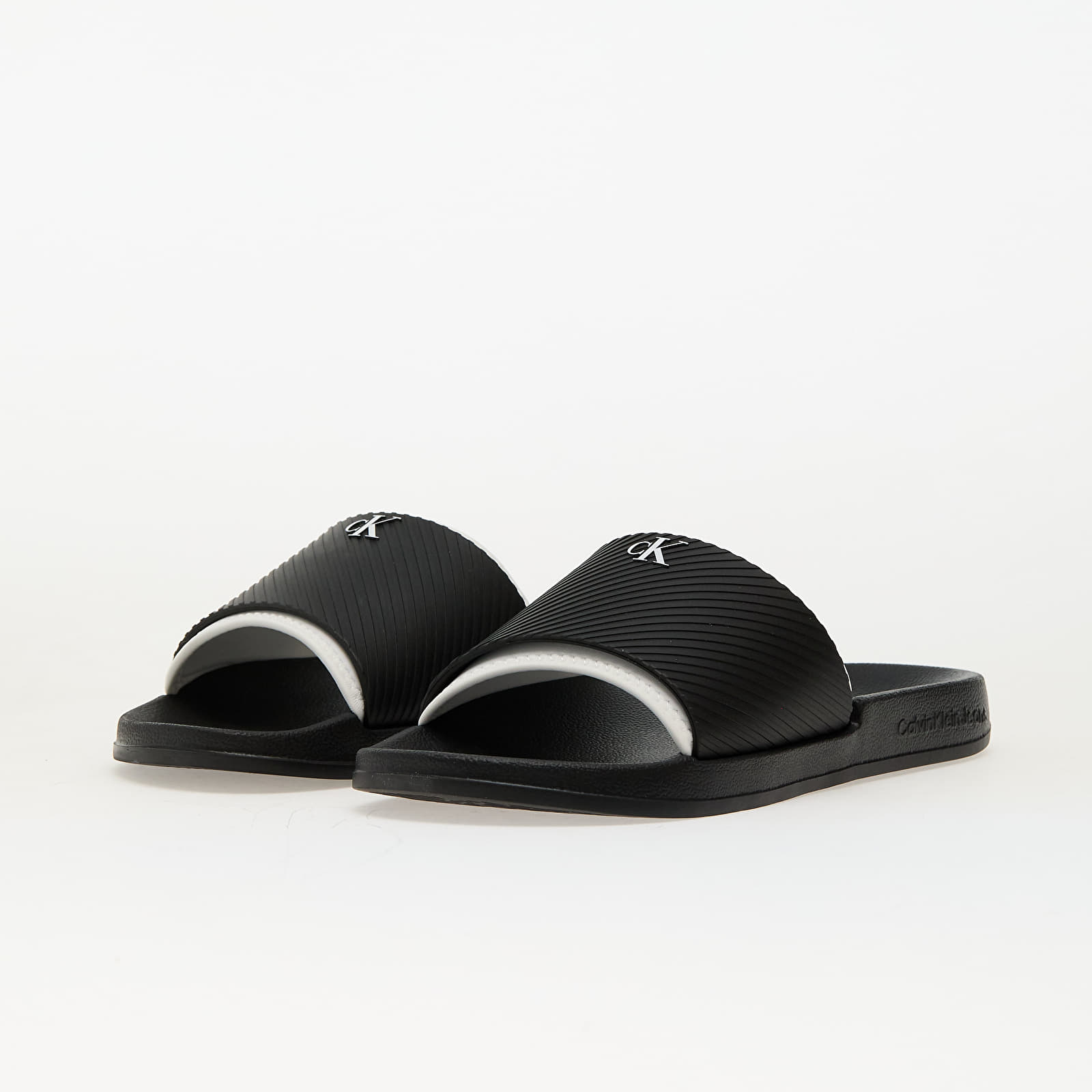 Pánske tenisky a topánky Calvin Klein Jeans Slide Rubber Neopren Black