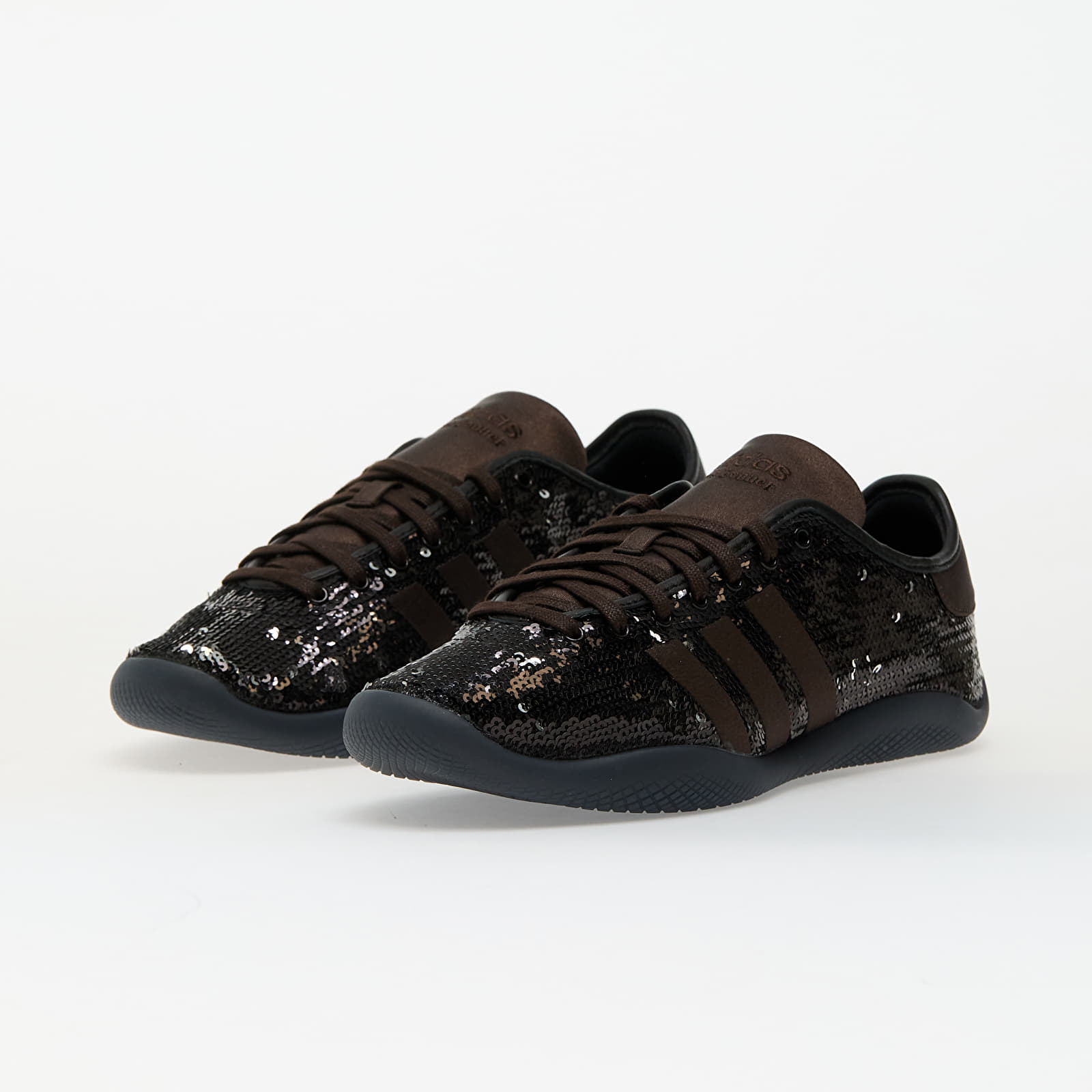 Meeste kingad adidas x Wales Bonner Karintha Sequin Core Black/ Silver Metallic/ Dark Brown