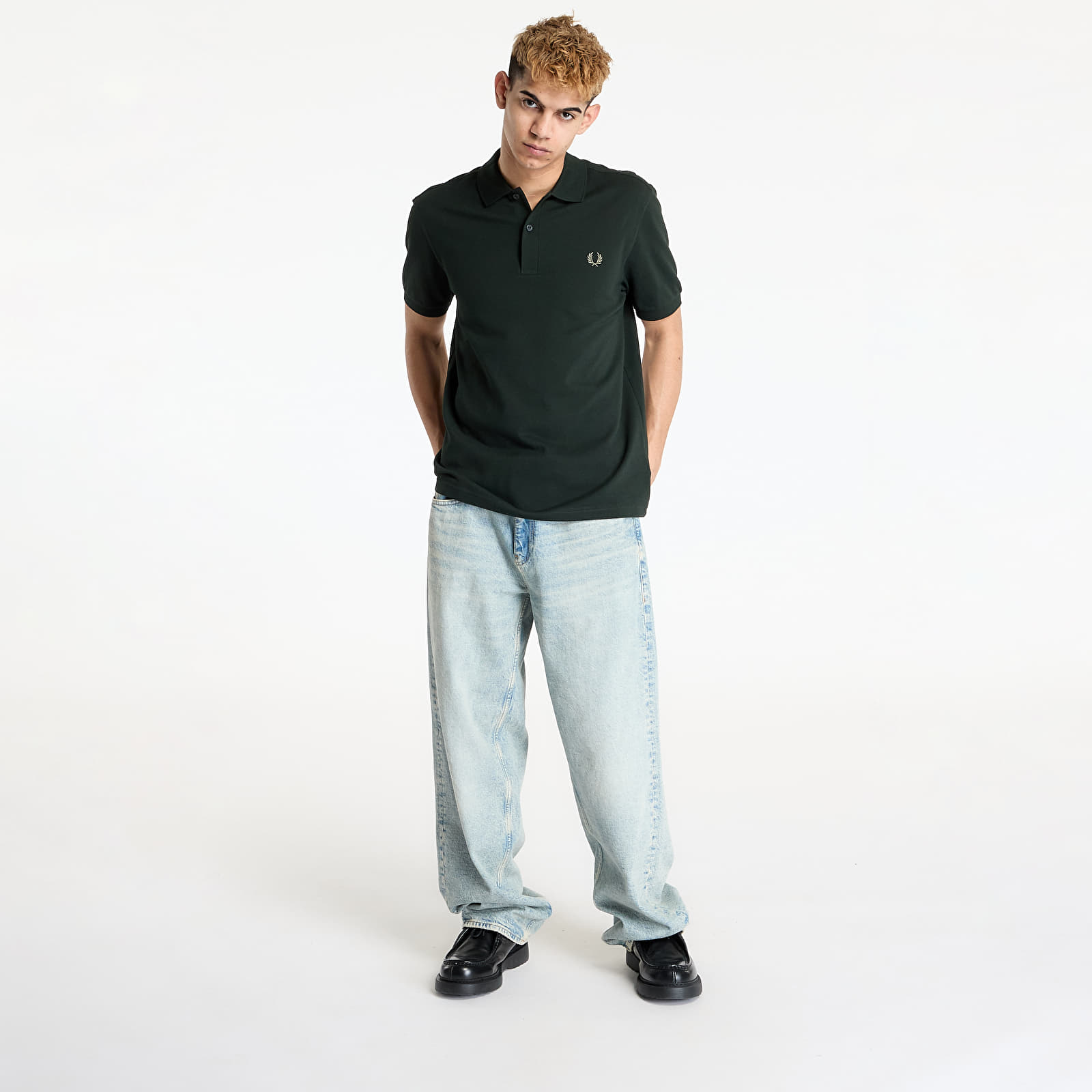 T-shirts FRED PERRY The Fred Perry Shirt Night Green/ Olive Mint