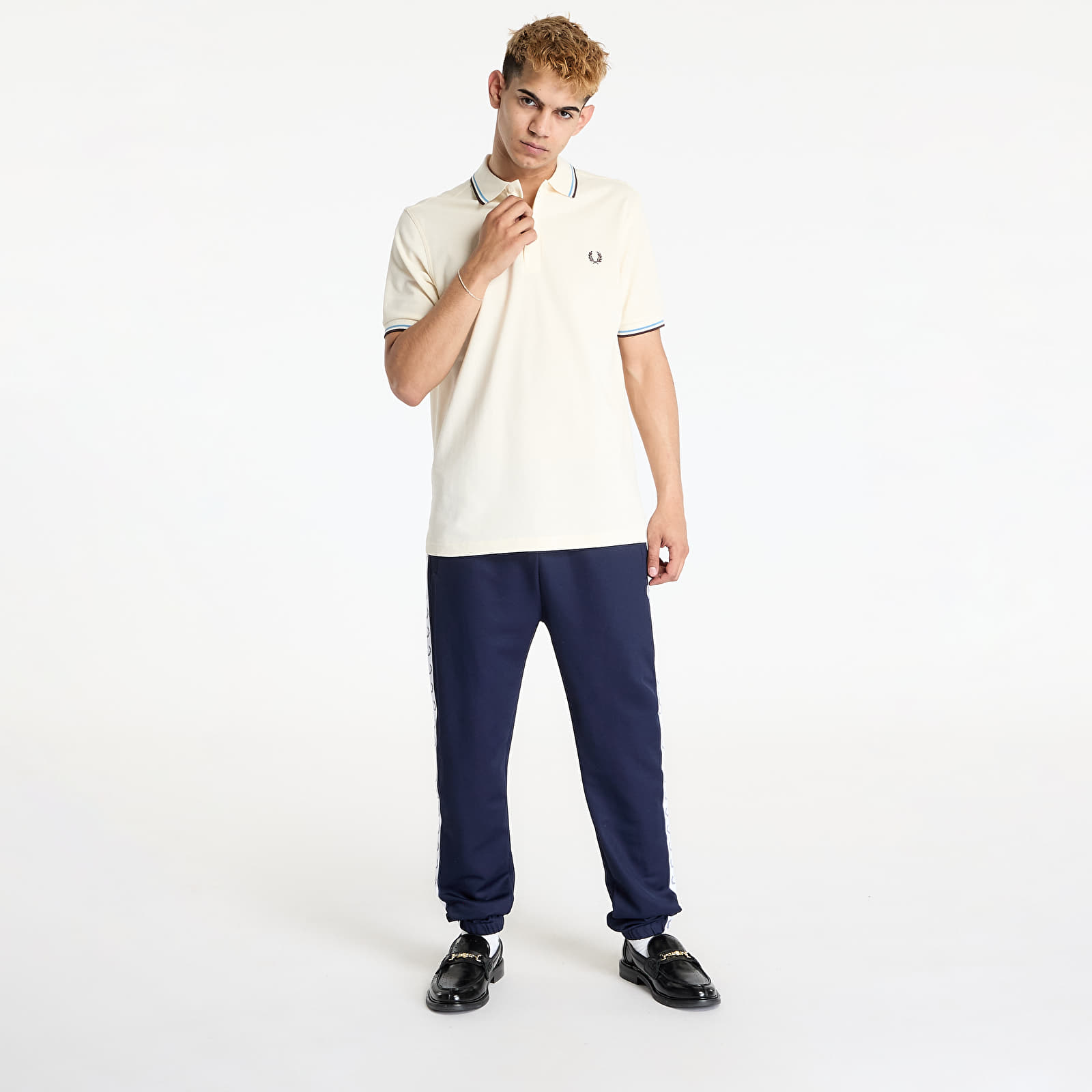 T-shirts FRED PERRY Twin Tipped Fred Perry Shirt Ecru/ Sftbl/ Brick