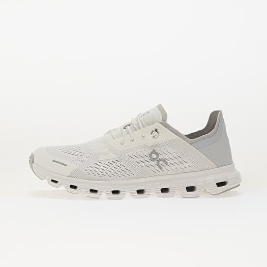 On M Cloud 6 Coast White/ Glacier