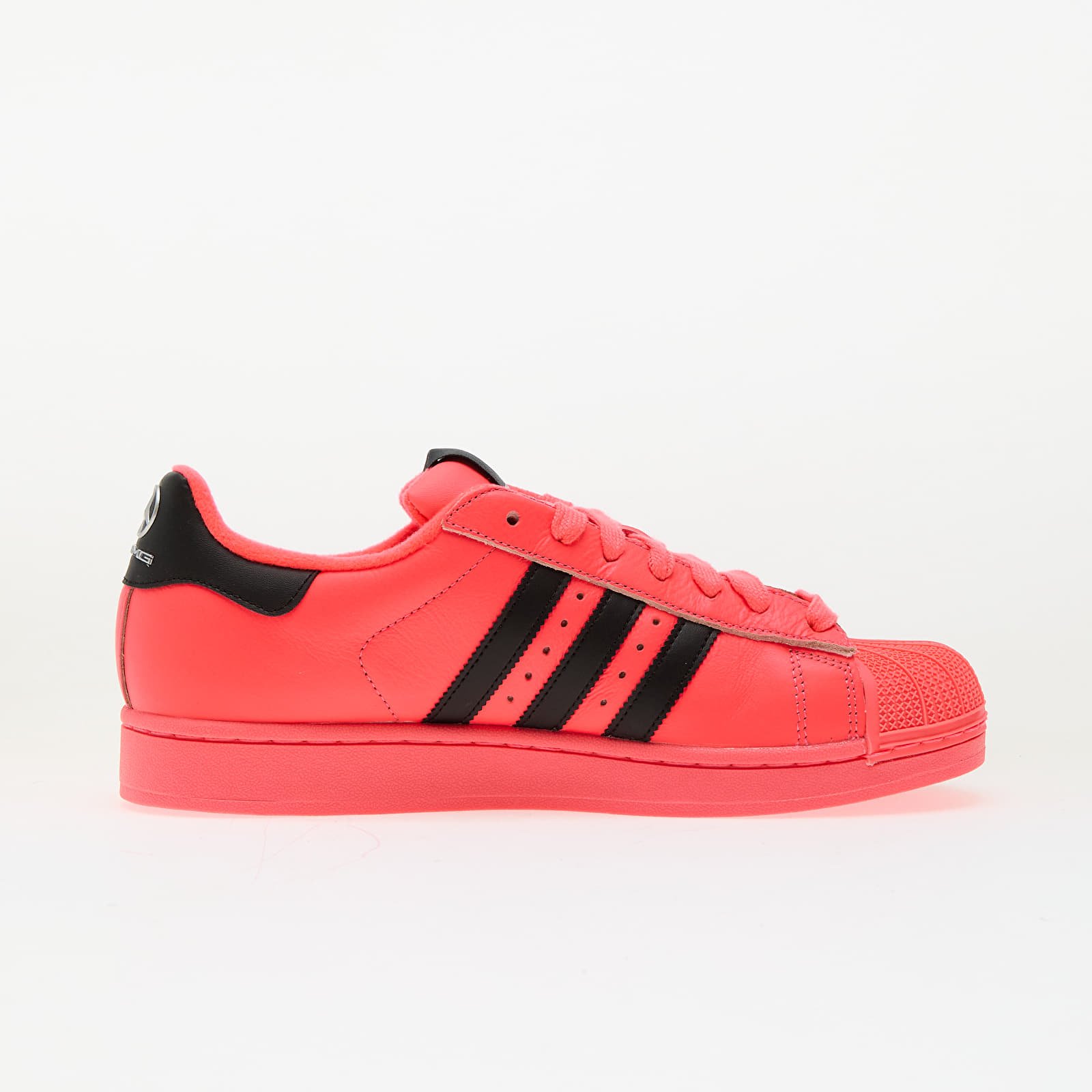Herren Sneaker und Schuhe adidas x Mercedes AMG Petronas Formula One Team Superstar II Turbo/ Turbo/ Turbo