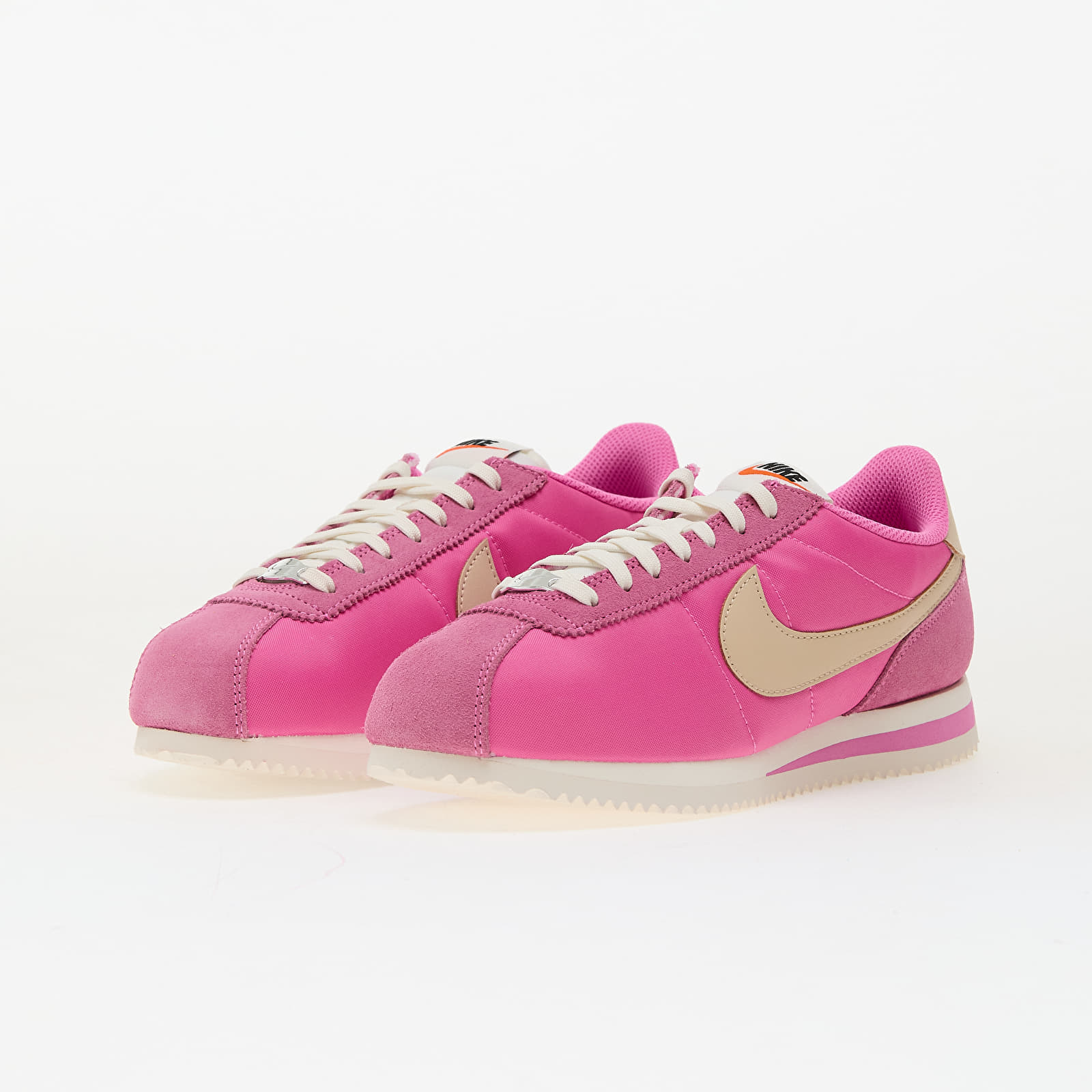 Buty damskie Nike W Cortez Playful Pink/ Sanddrift-Sail
