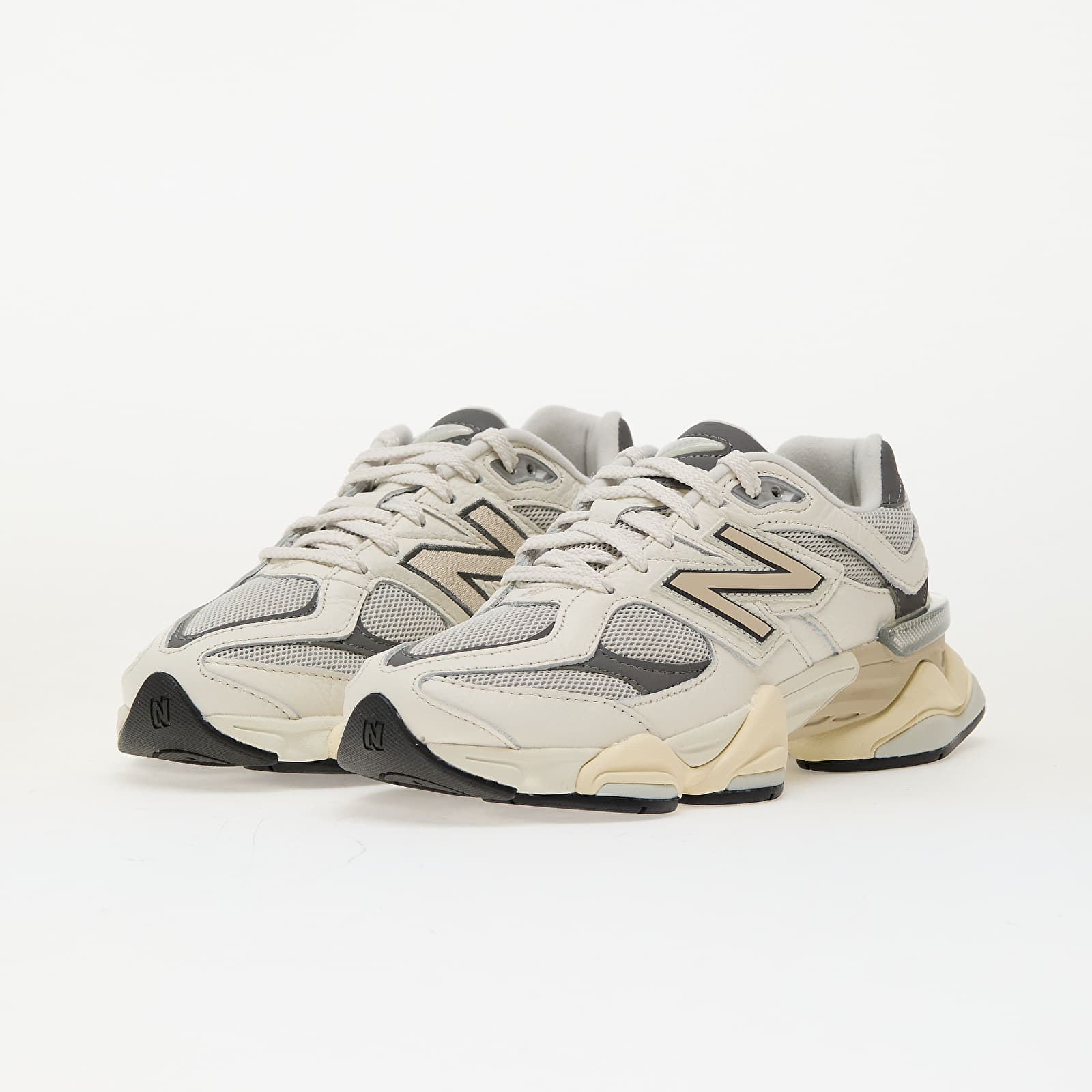 Men's shoes New Balance 9060 Sea Salt
