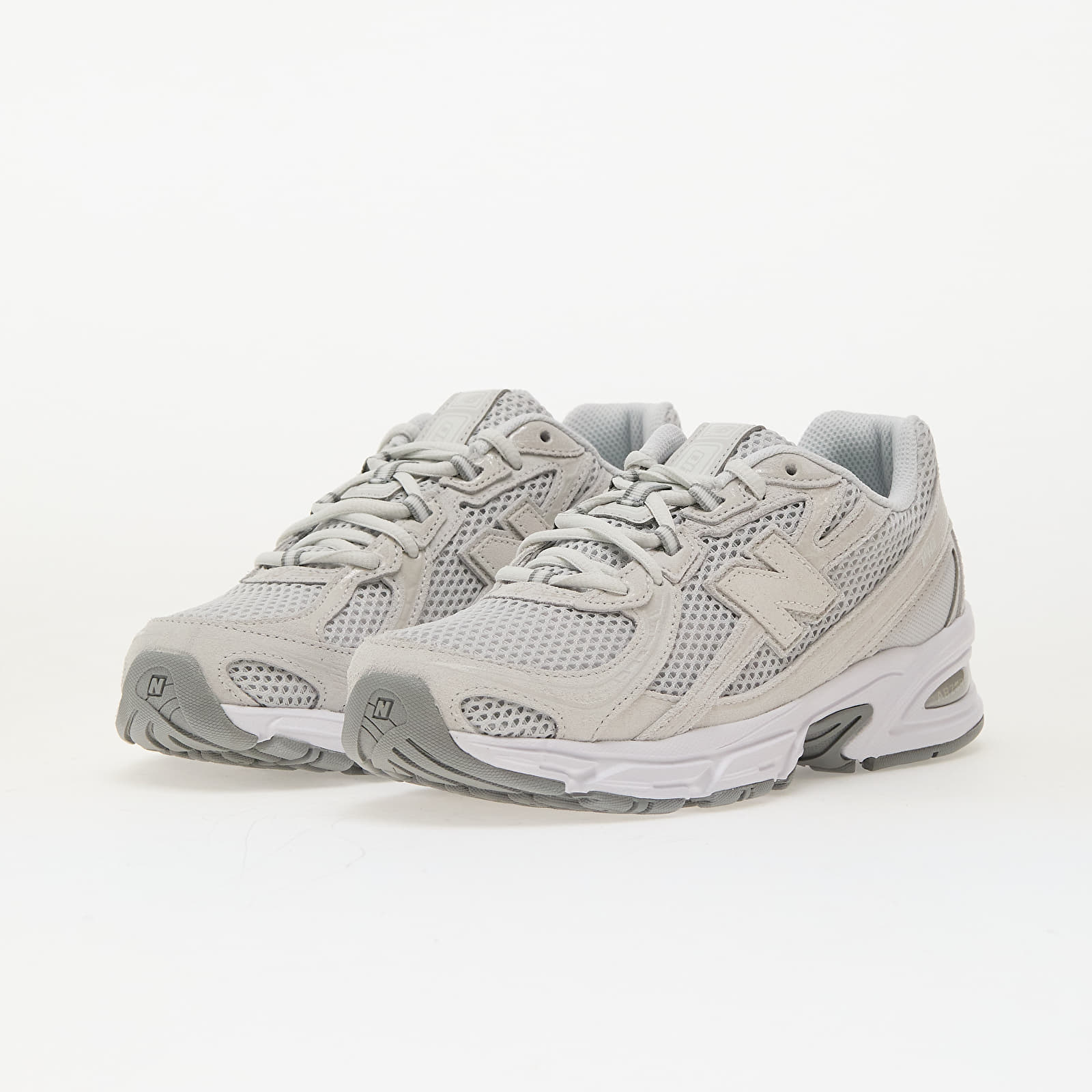 Herren Sneaker und Schuhe New Balance 740 Grey