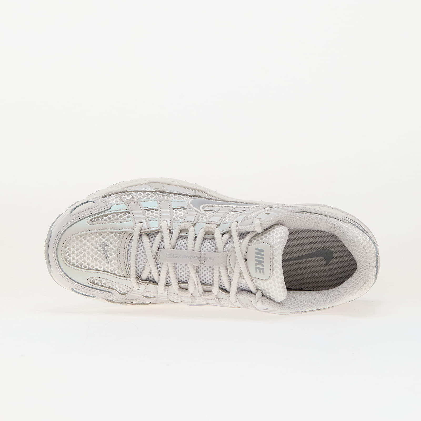 Dámské tenisky a boty Nike W P-6000 Se Summit White/ Wolf Grey-Vast Grey