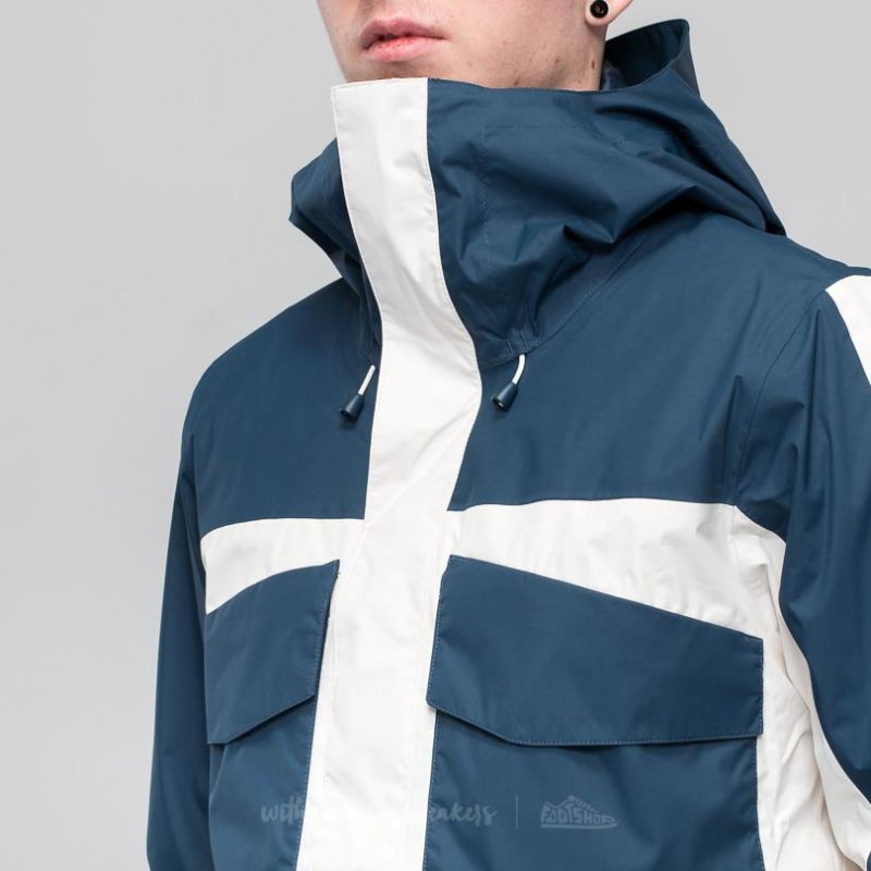 The North Face Fantasy Ridge Jacket Blue Wing Teal/ Vintage White
