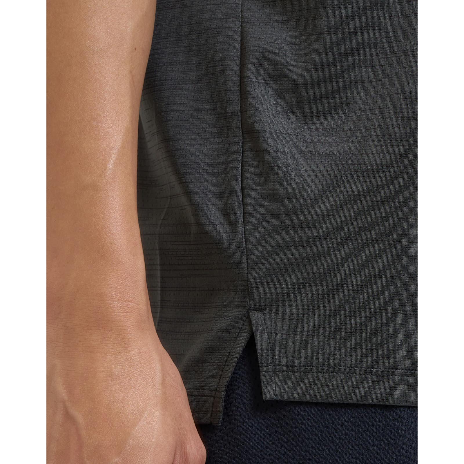 Férfi pólok Under Armour Tech Vent SS Tee Black/ Black