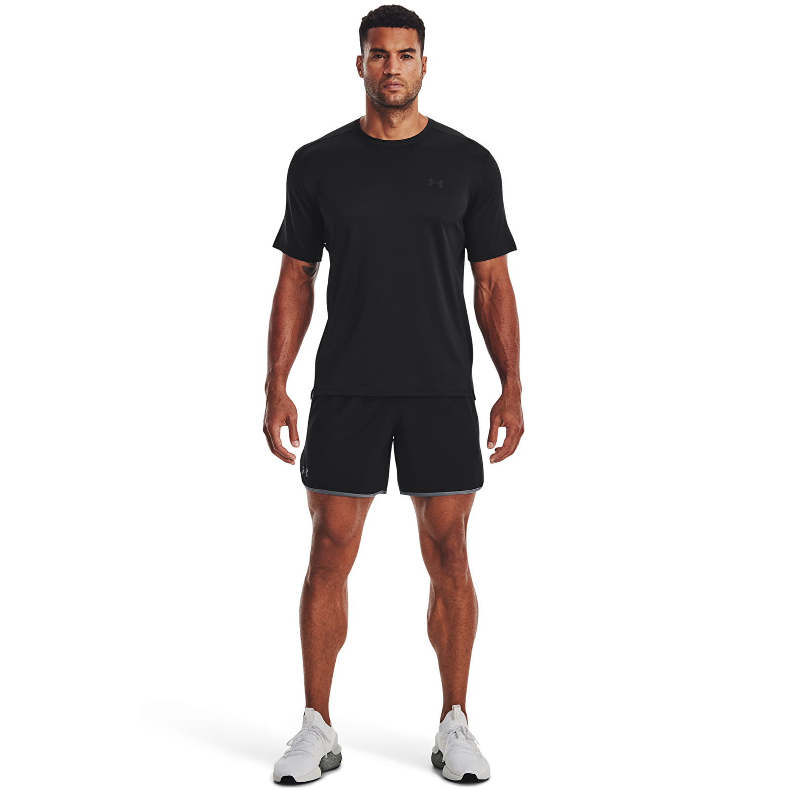 Férfi pólok Under Armour Tech Vent SS Tee Black/ Black