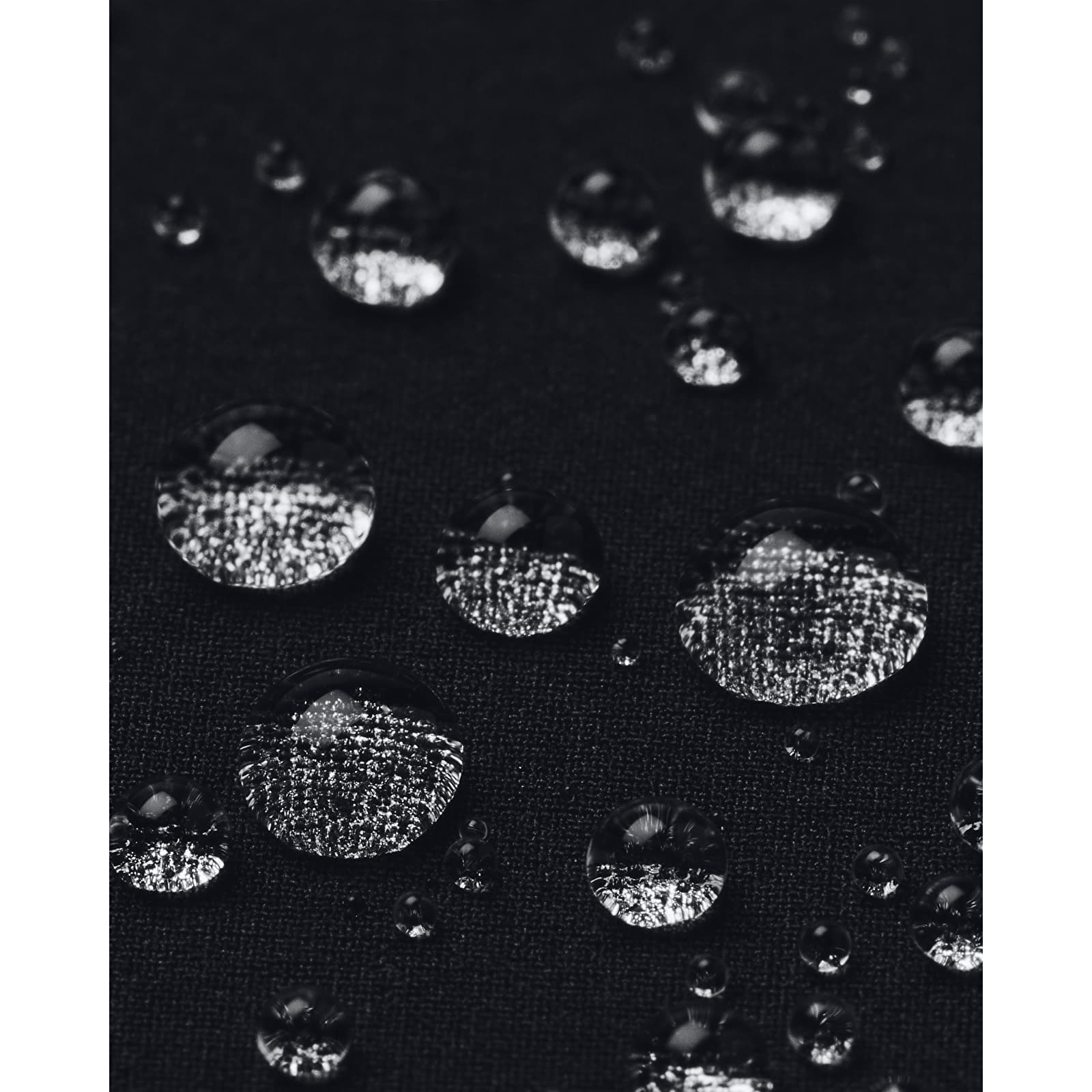 Női kabátok Under Armour OutRun the STORM Jacket Black/ Reflective/ Reflective