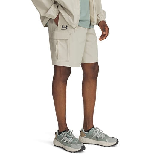 Šortky Under Armour Vibe Woven Cargo Short Khaki Base/ Black
