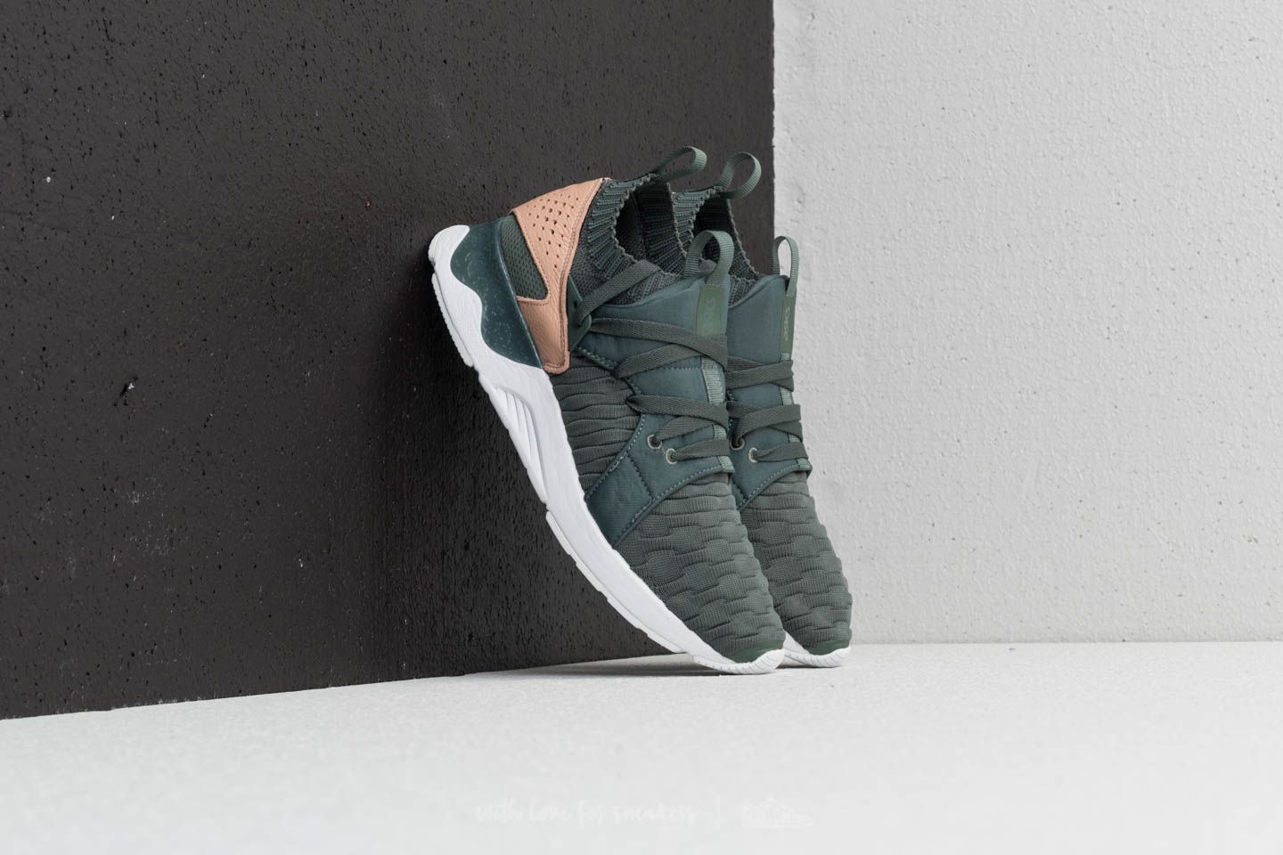 Asics sanze knit sale