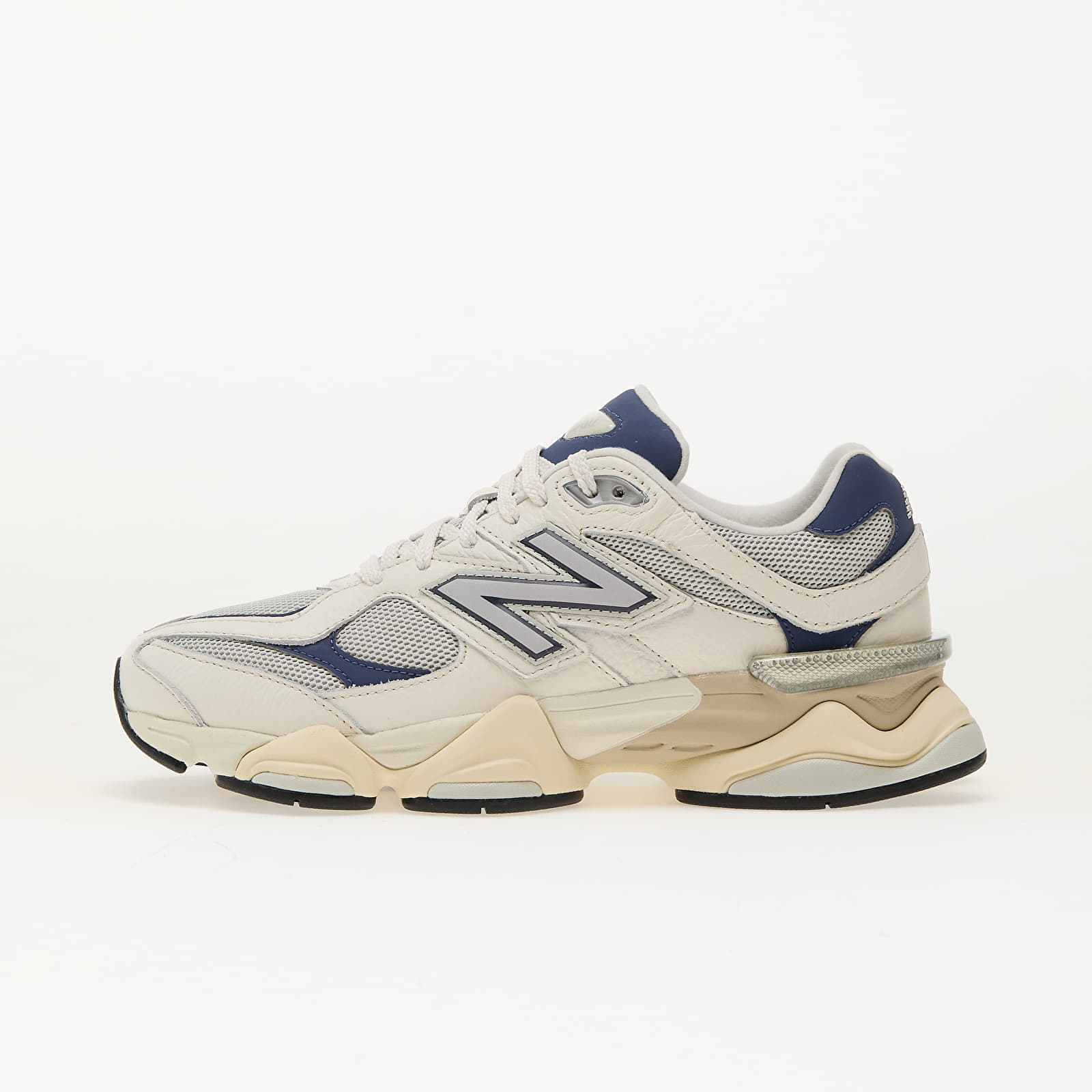 Levně Tenisky New Balance 9060 Sea Salt