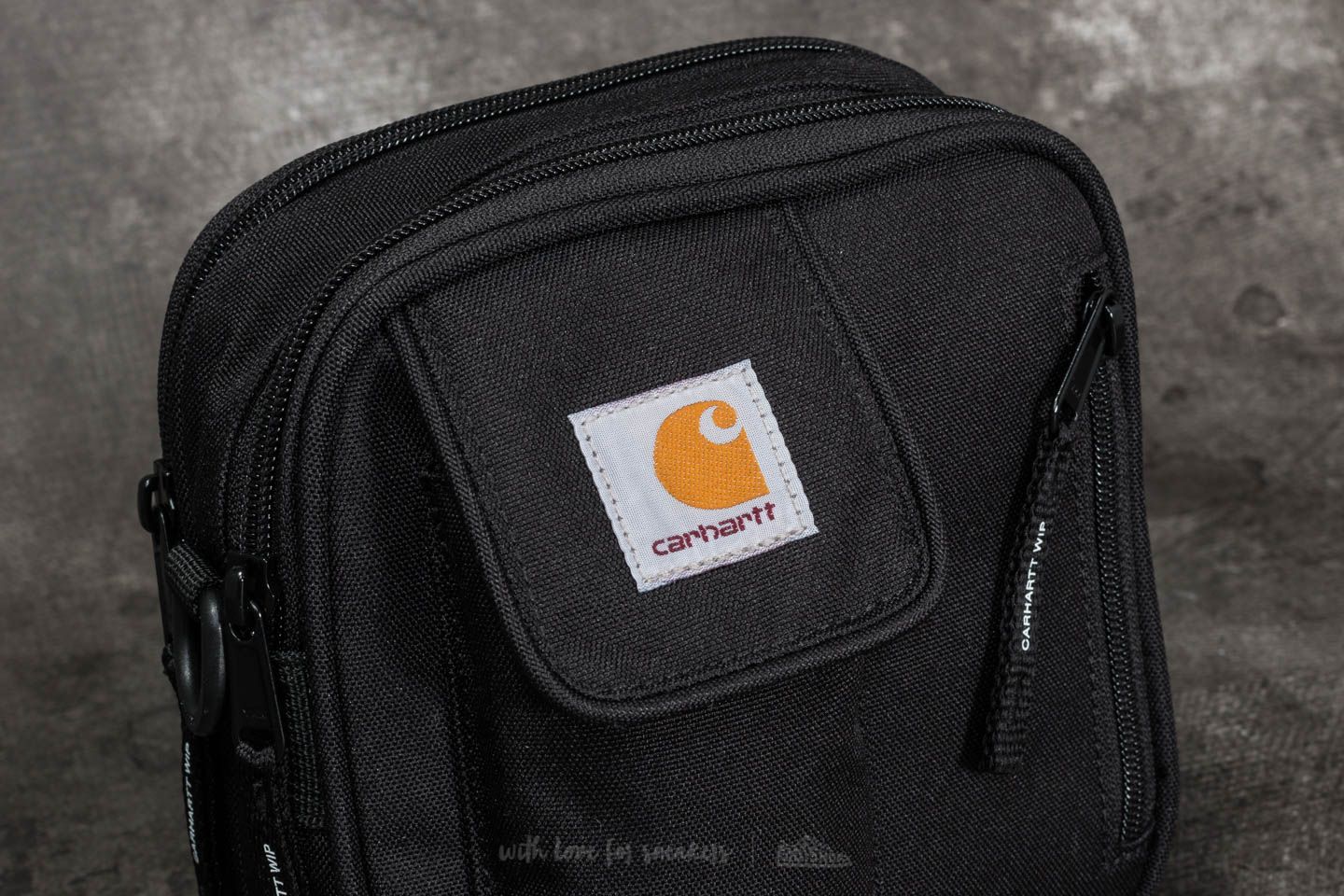 Crossbody чанти Carhartt WIP Essentials Small Bag Black