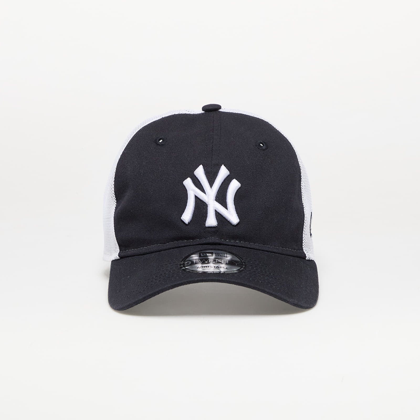 Capac New Era New York Yankees 920 Trucker Cap Washed Navy/ White Universal