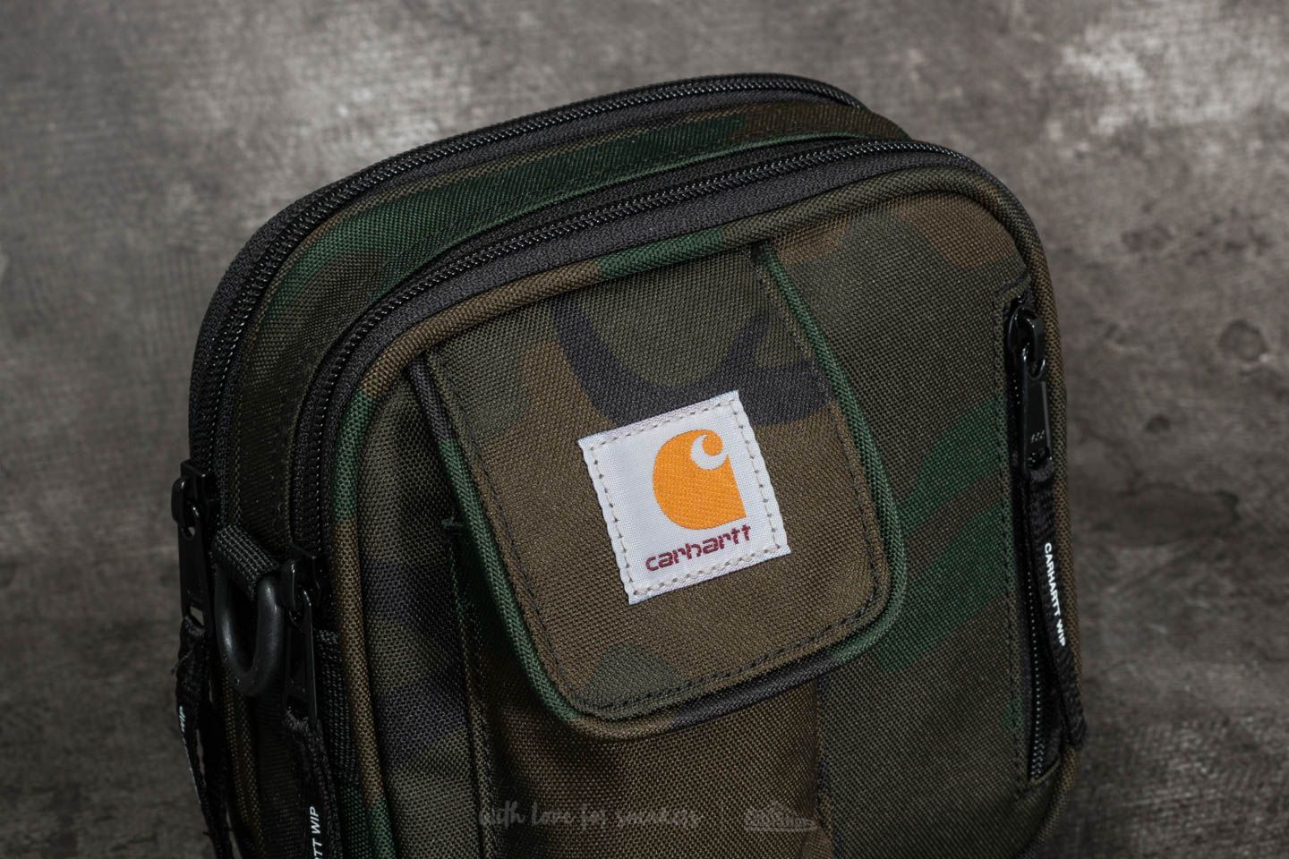 Crossbody-vesker Carhartt WIP Essentials Small Bag Camo Combat Green