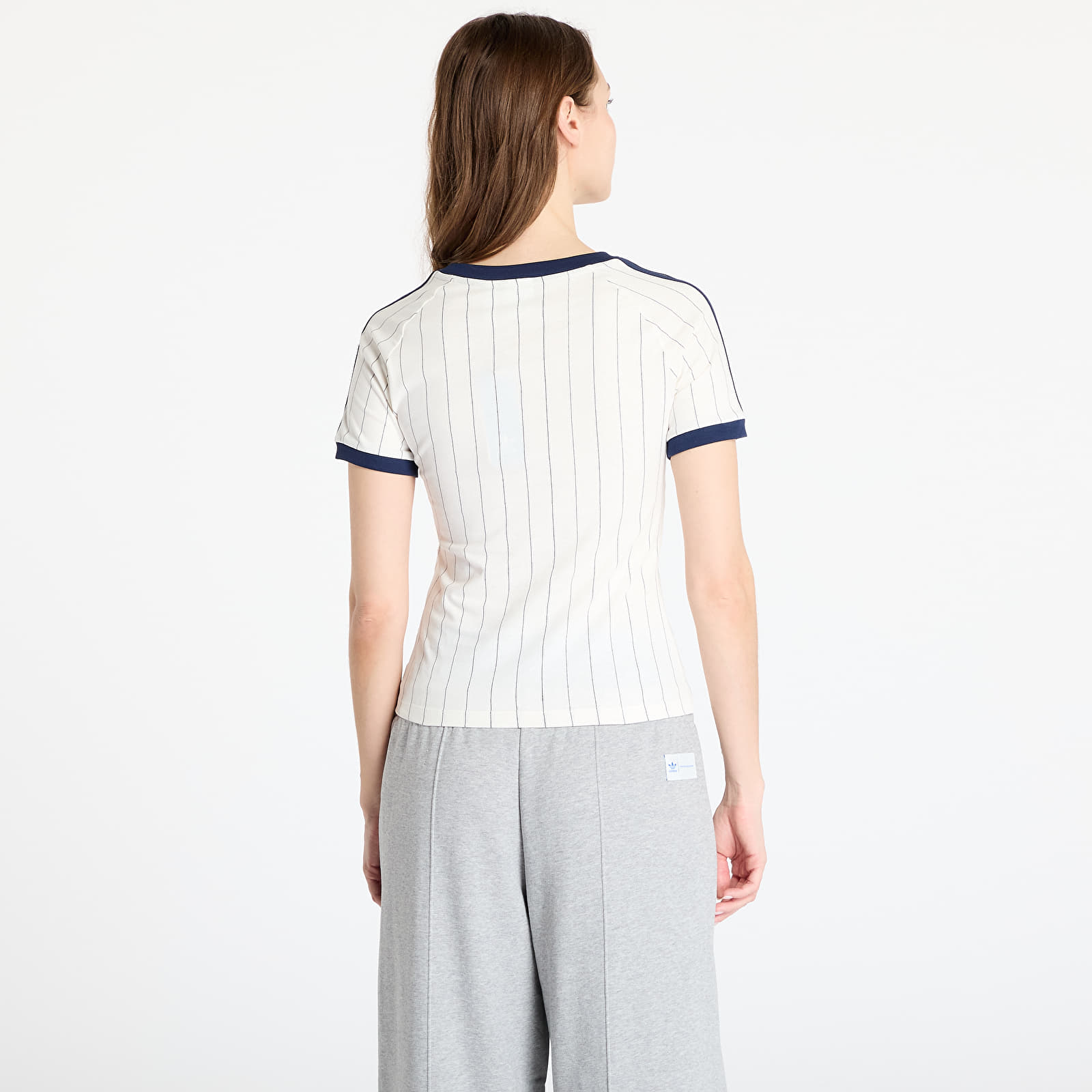 Tricouri  adidas Linear Graphic Cali Tee Off White/ Night Indigo