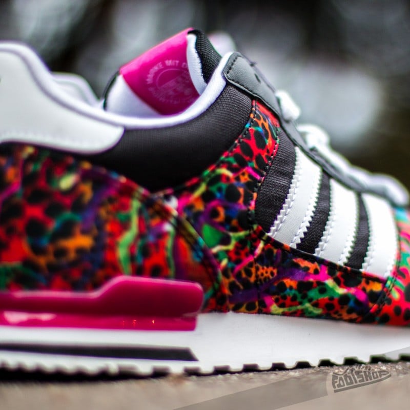 Women s shoes adidas ZX 700 K Cblack Ftwwht Footshop