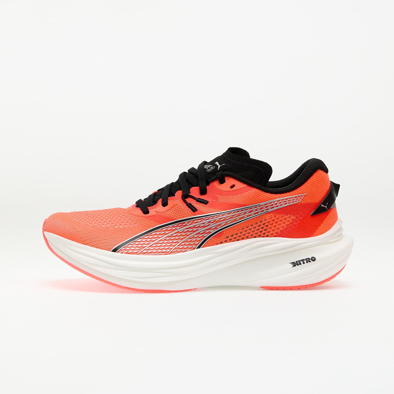 Levně Tenisky Puma Deviate NITRO 3 Glowing Red-Puma Black