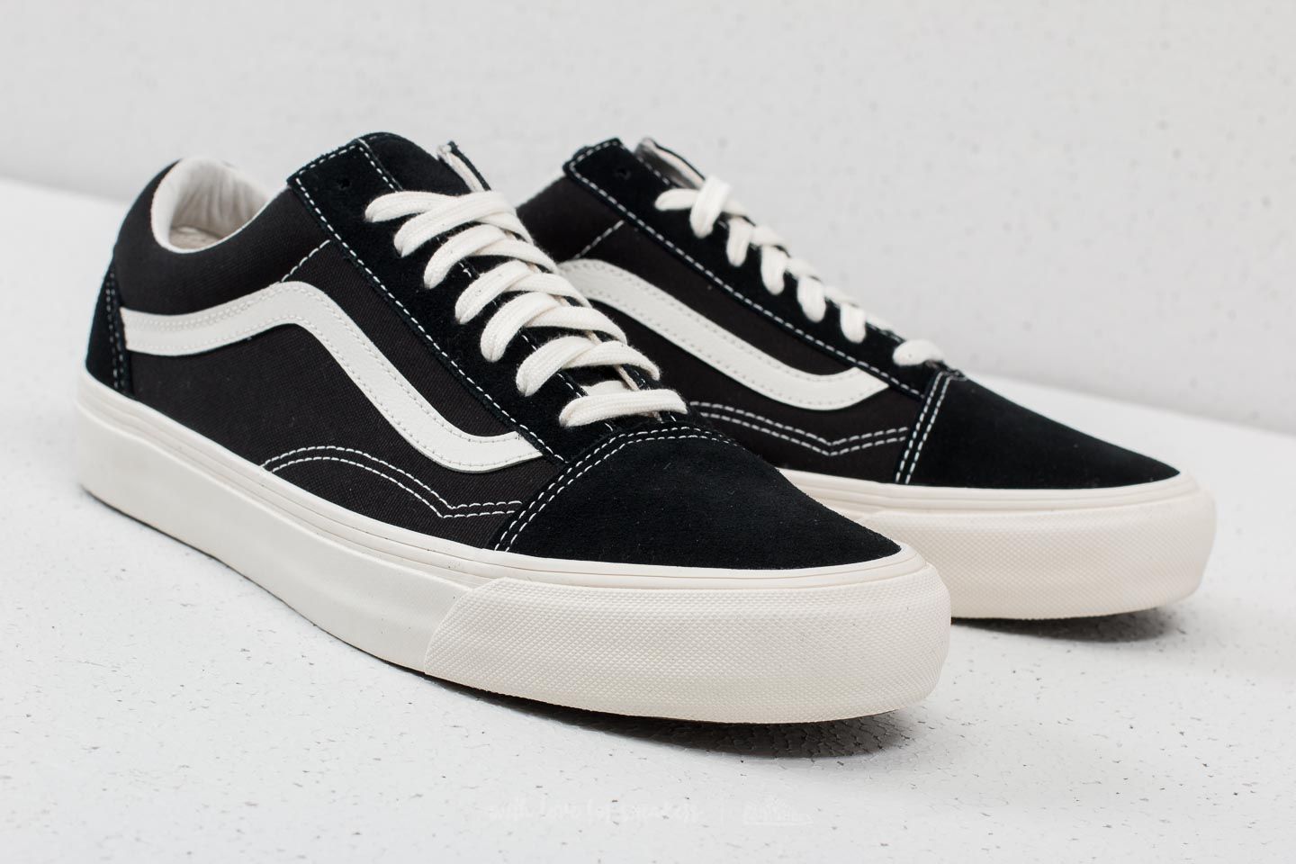 Vans old skool black marshmallow sale