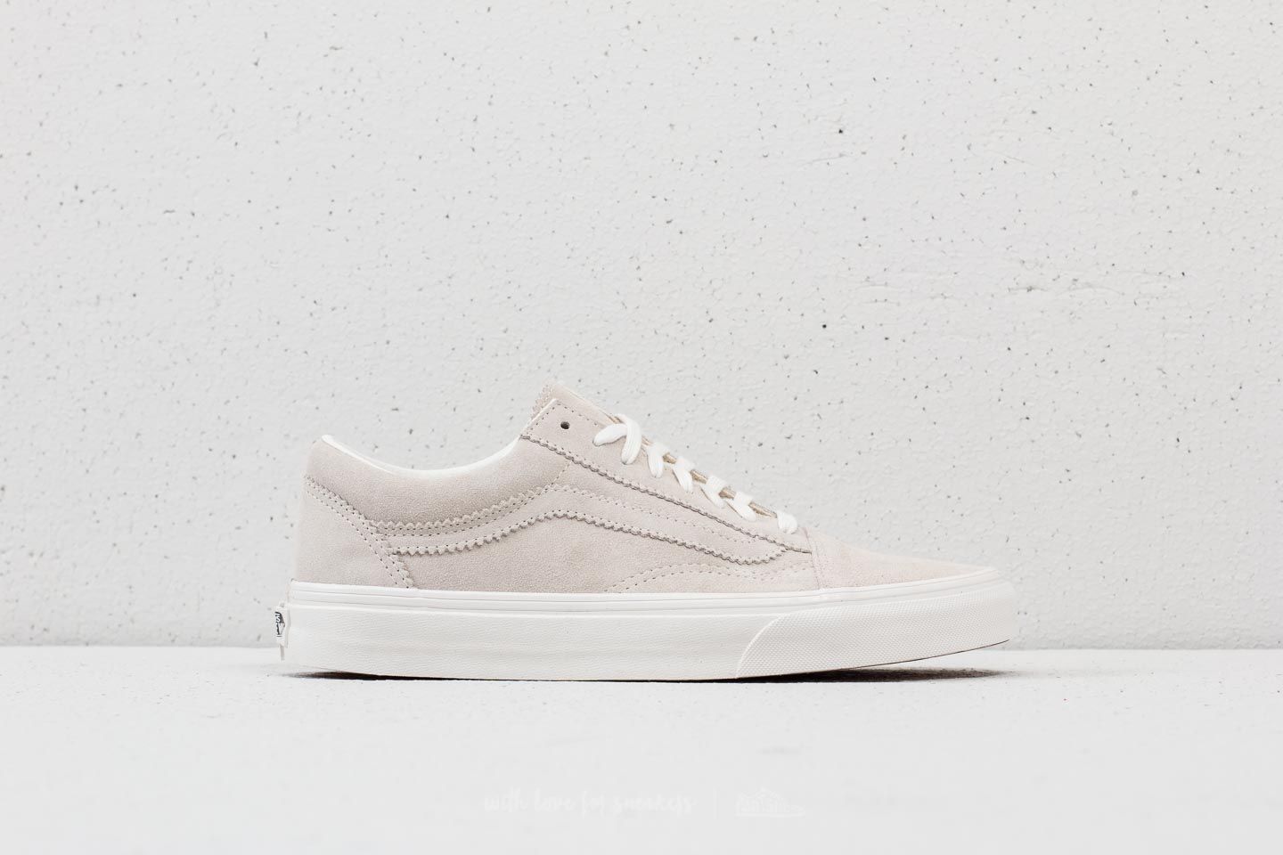 Women s shoes Vans Old Skool Pinked Suede Silver Lining Footshop