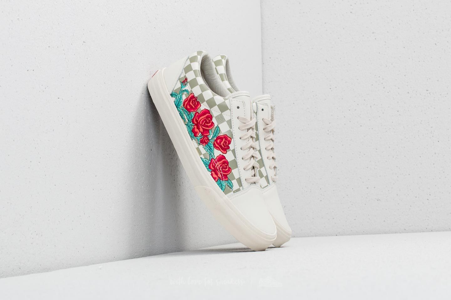 Rose embroidered vans deals